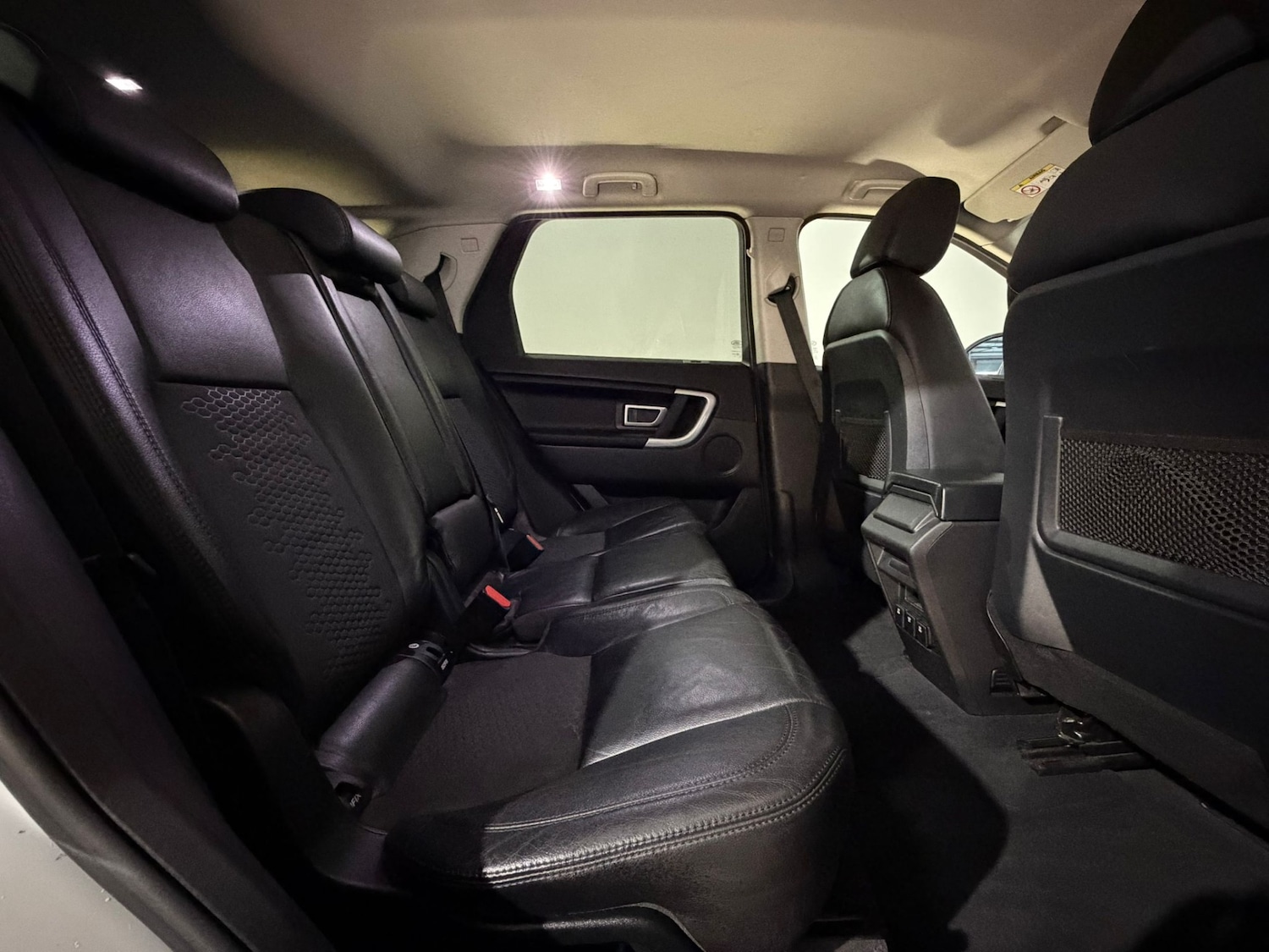 Used Land Rover Discovery Sport 2016 for sale - 76494234: Photo 17