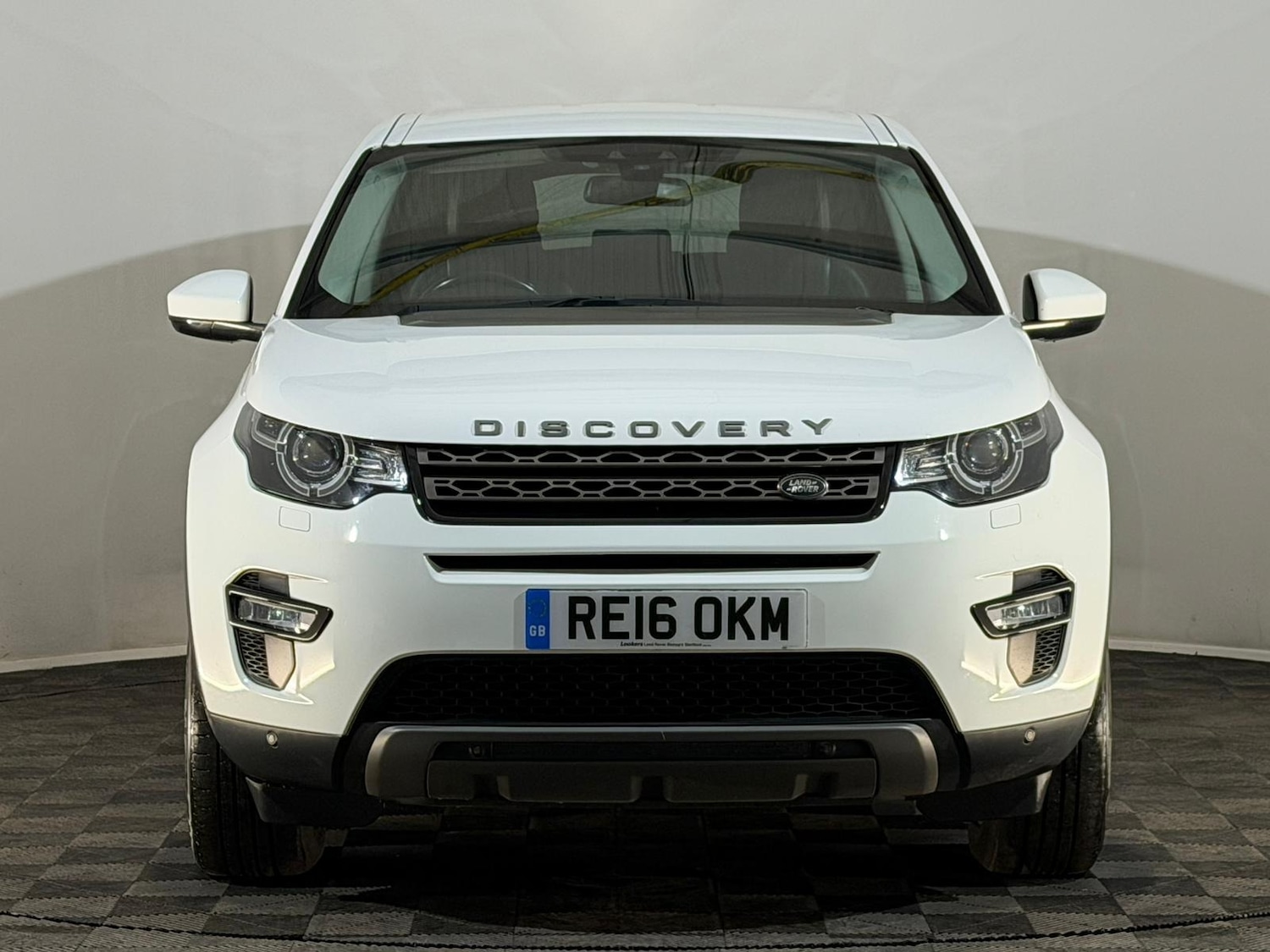 Used Land Rover Discovery Sport 2016 for sale - 76494234: Photo 2