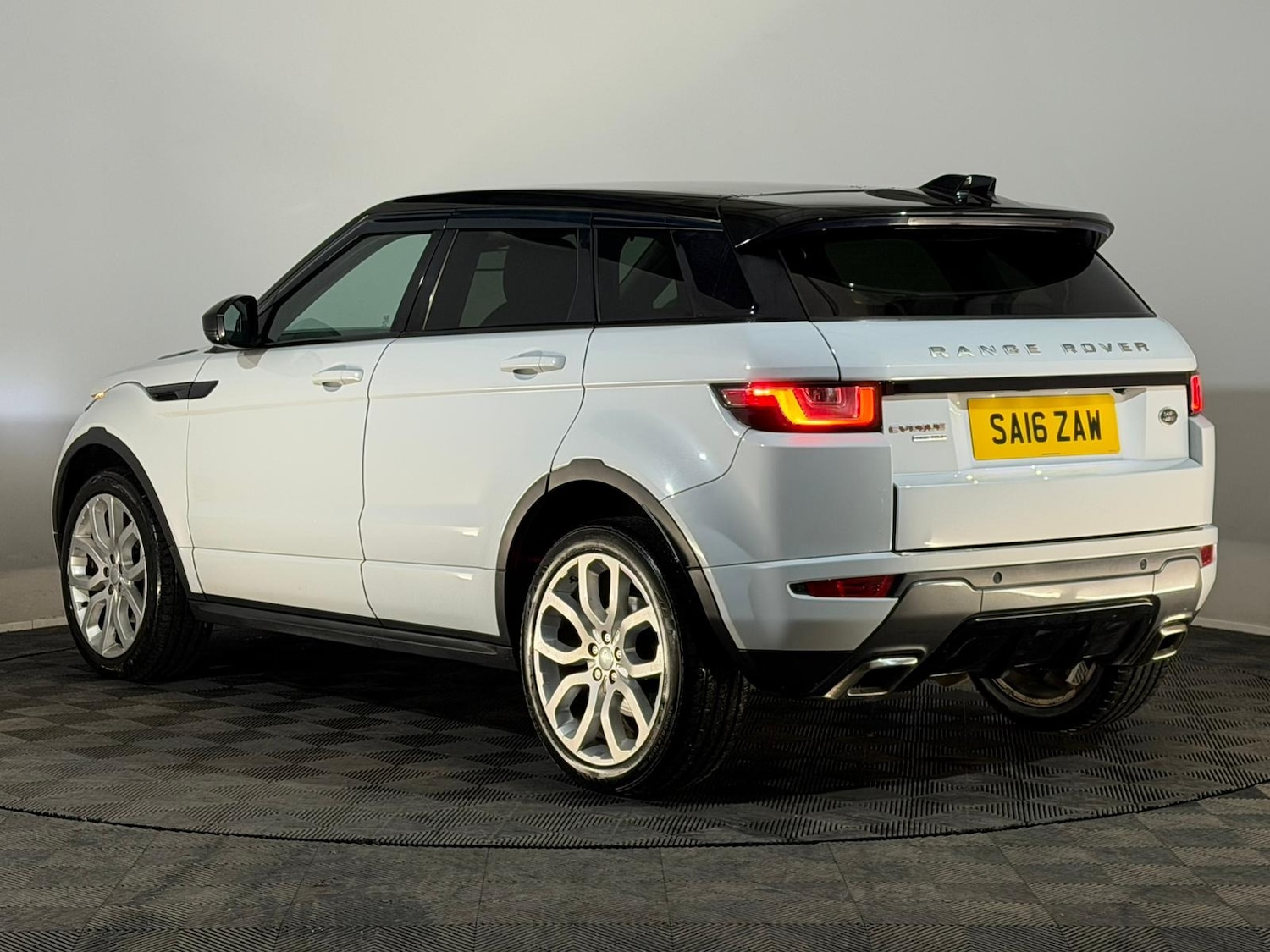 Used Land Rover Range Rover Evoque 2016 for sale - 77049335: Photo 9