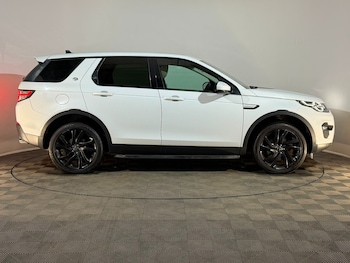 Used Land Rover Discovery Sport 2015 for sale - 79187756: Photo