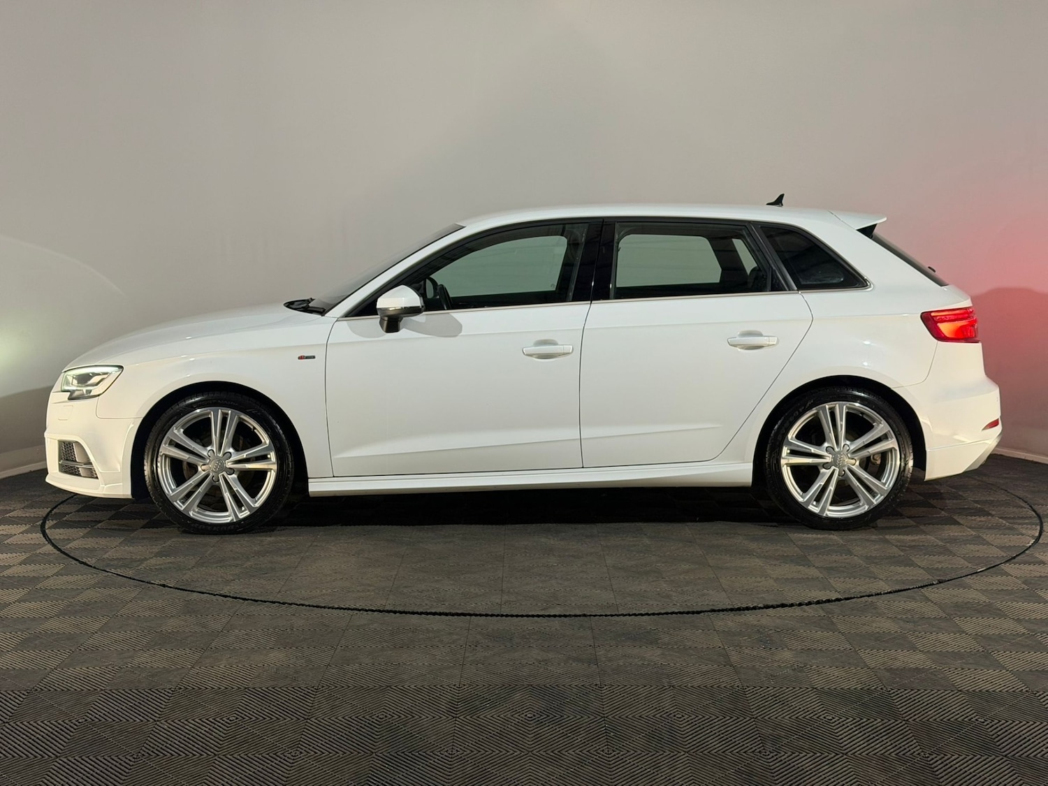 Used Audi A3 2019 for sale - 77698313: Photo 5