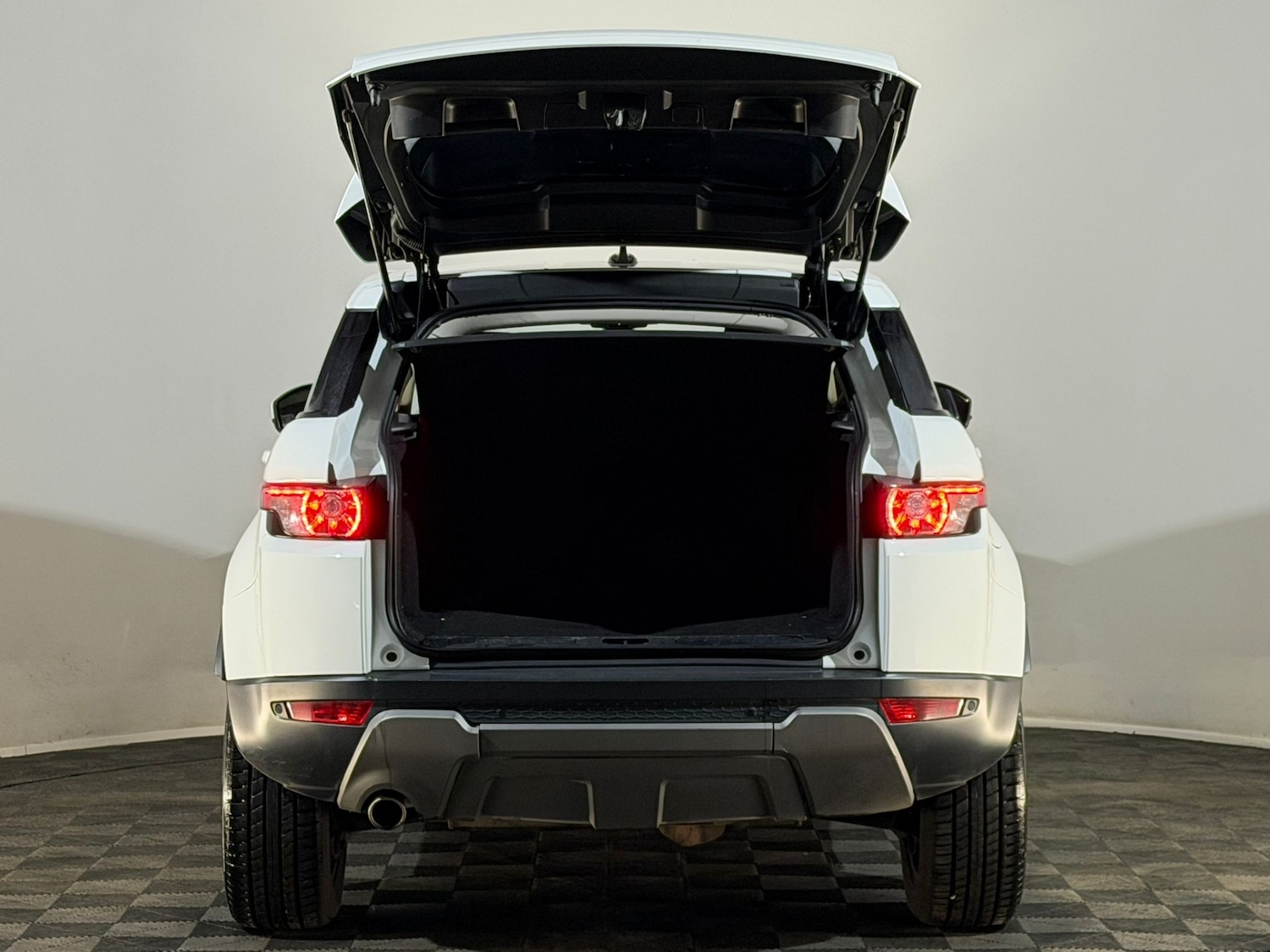 Used Land Rover Range Rover Evoque 2015 for sale - 77365549: Photo 8