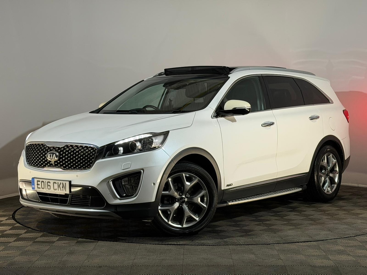 Used Kia Sorento 2016 for sale - 78120903: Photo 3