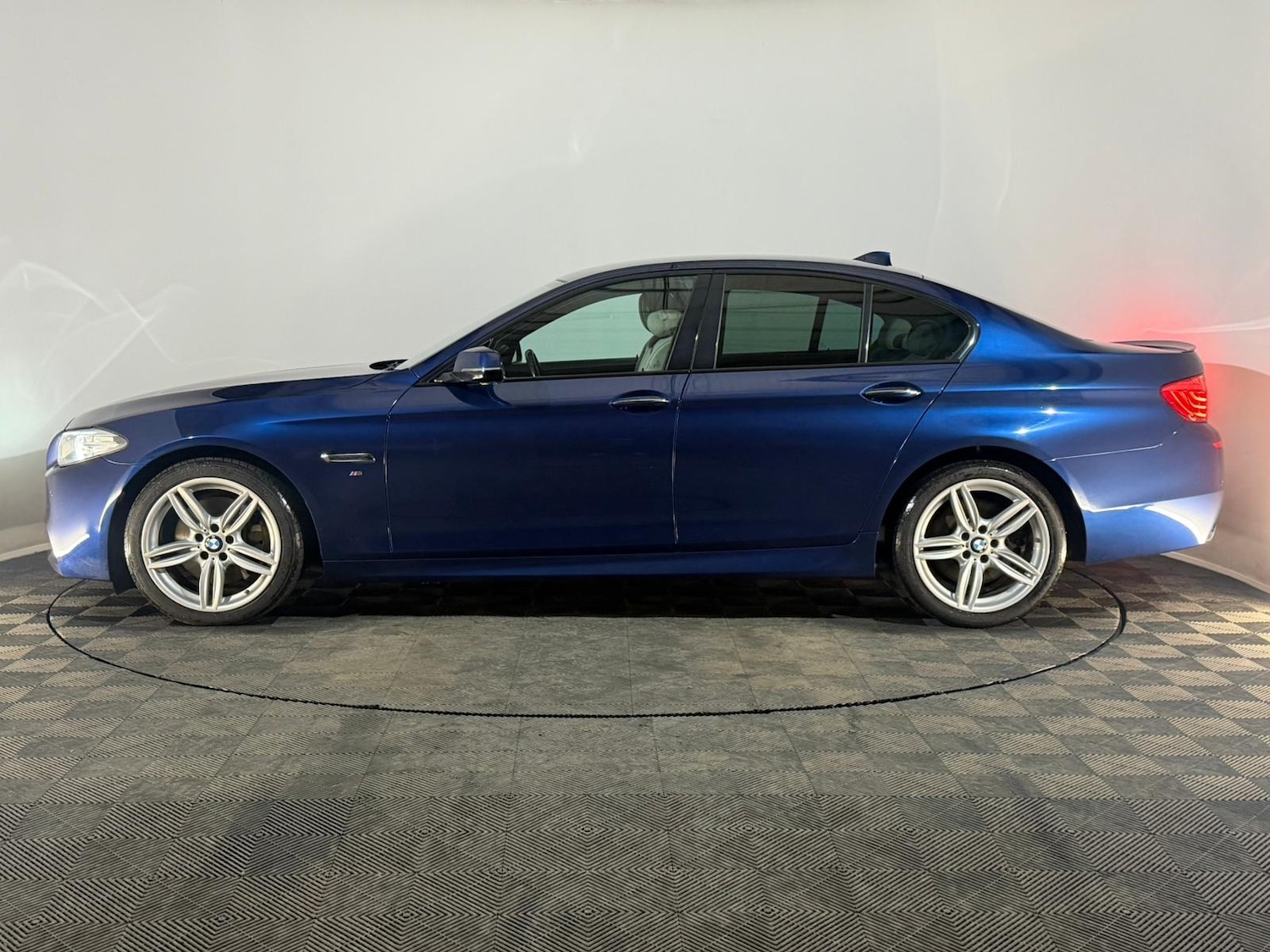 Used BMW 5 Series 2015 for sale - 77231657: Photo 5