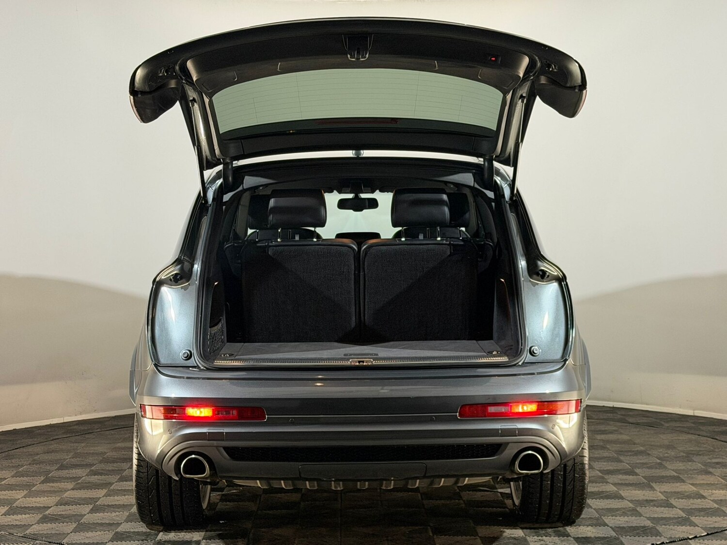 Used Audi Q7 2014 for sale - 77551604: Photo 8