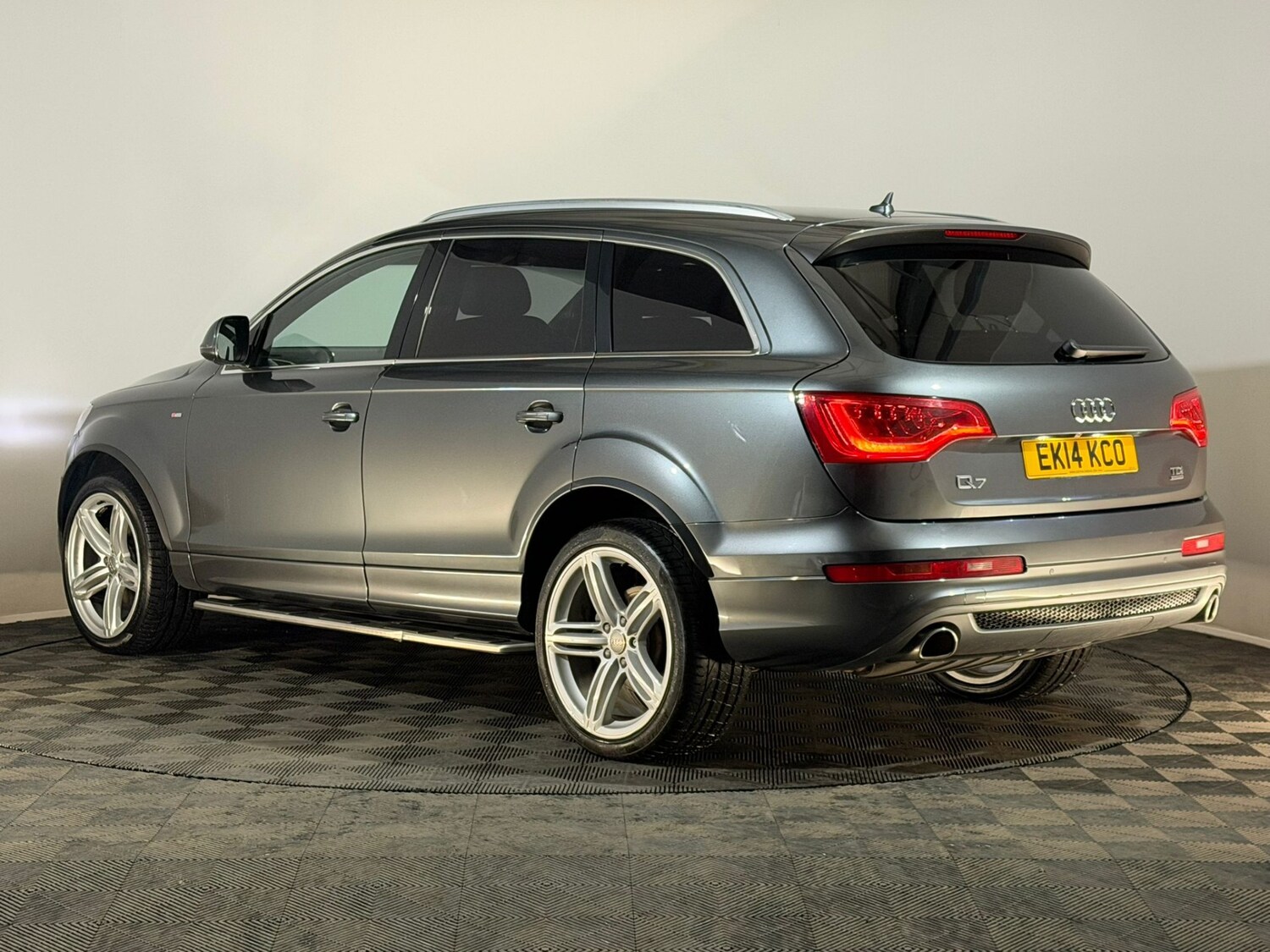 Used Audi Q7 2014 for sale - 77551604: Photo 9