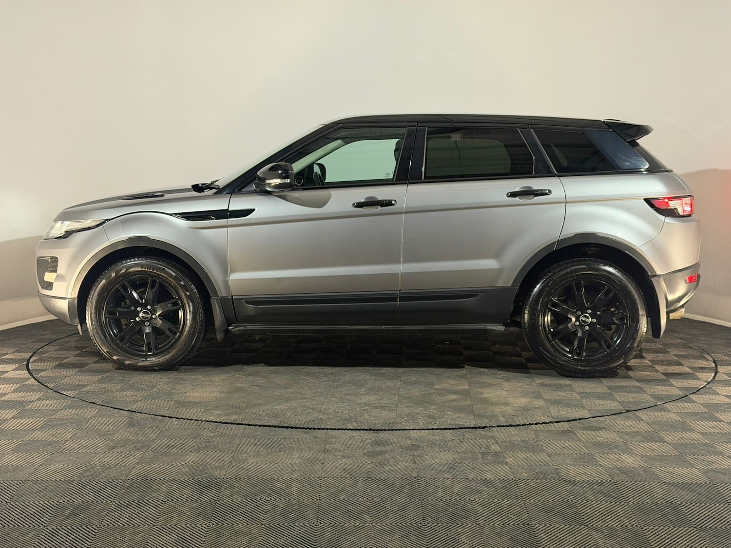 Used Land Rover Range Rover Evoque 2013 for sale - 77301391: Photo 5