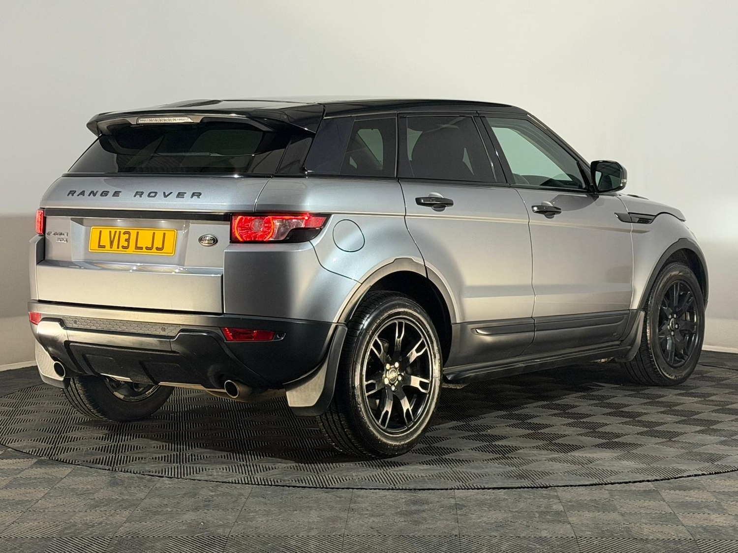 Used Land Rover Range Rover Evoque 2013 for sale - 77301391: Photo 6