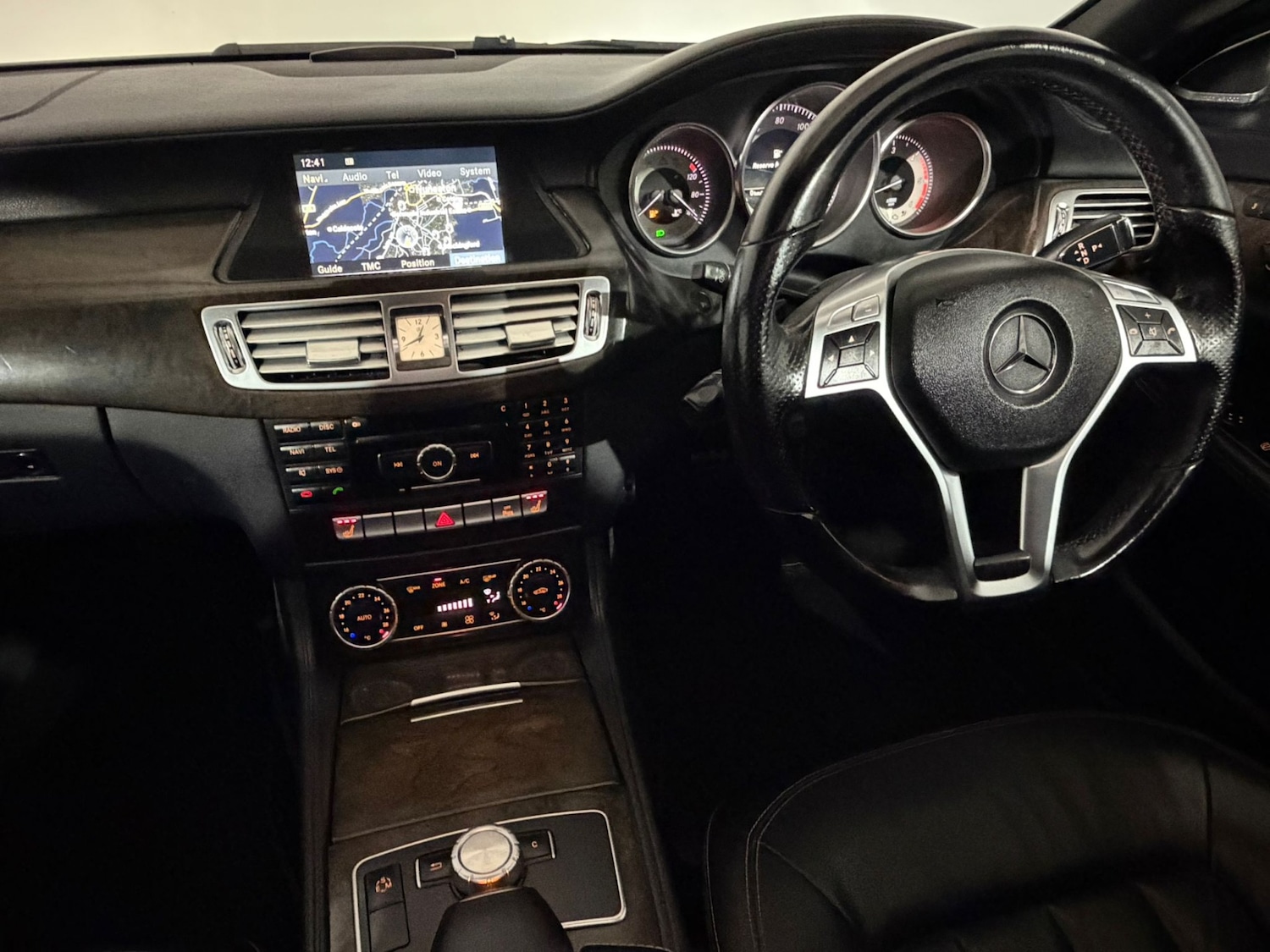 Used Mercedes-Benz CLS 2011 for sale - 77634441: Photo 12