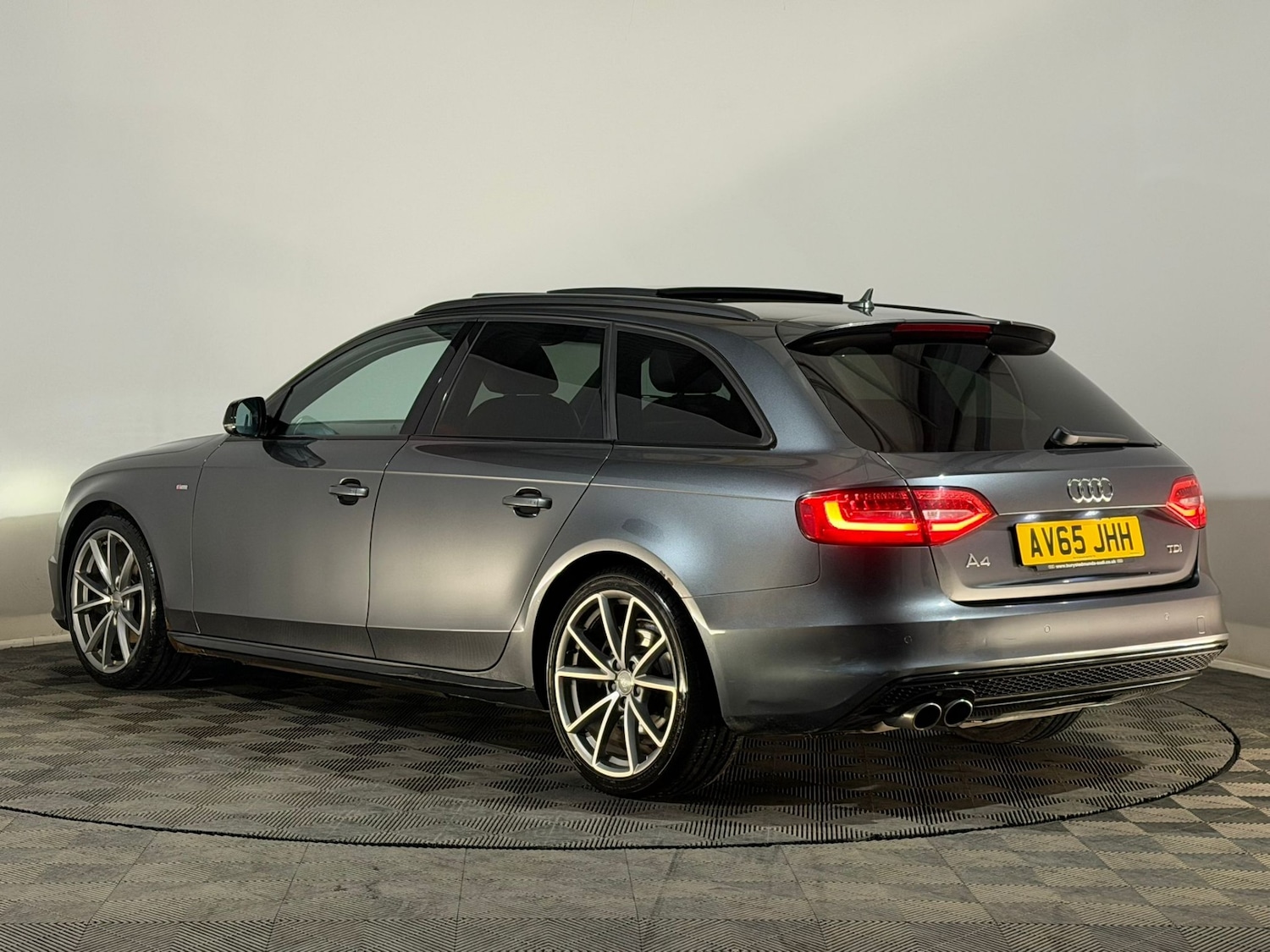 Used Audi A4 2015 for sale - 77127390: Photo 9