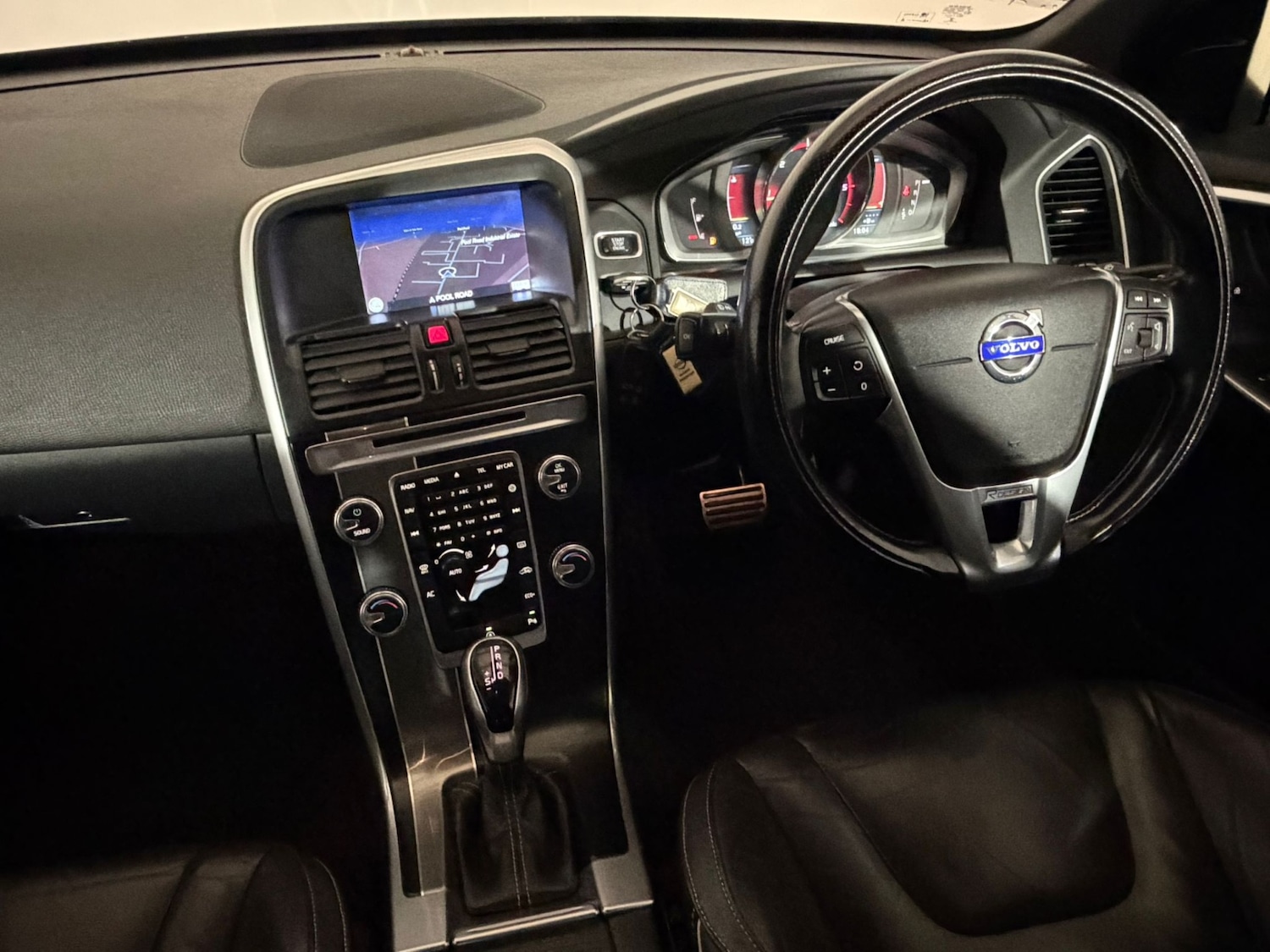 Used Volvo XC60 2014 for sale - 77698480: Photo 12