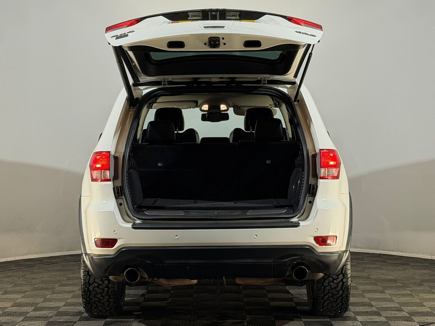 Used Jeep Grand Cherokee 2013 for sale - 76500706: Photo 8