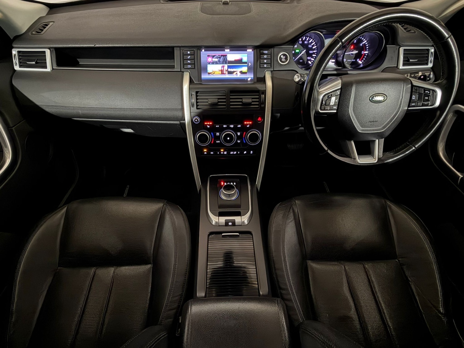 Used Land Rover Discovery Sport 2015 for sale - 78120845: Photo 11