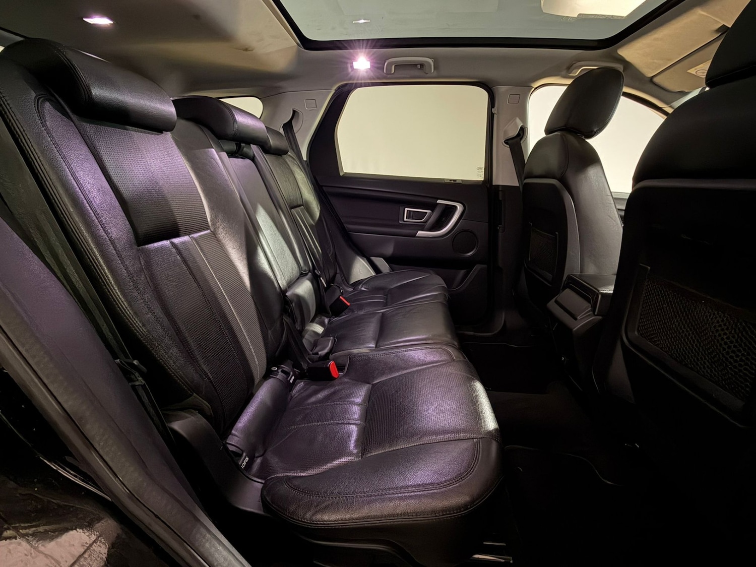 Used Land Rover Discovery Sport 2015 for sale - 78120845: Photo 18