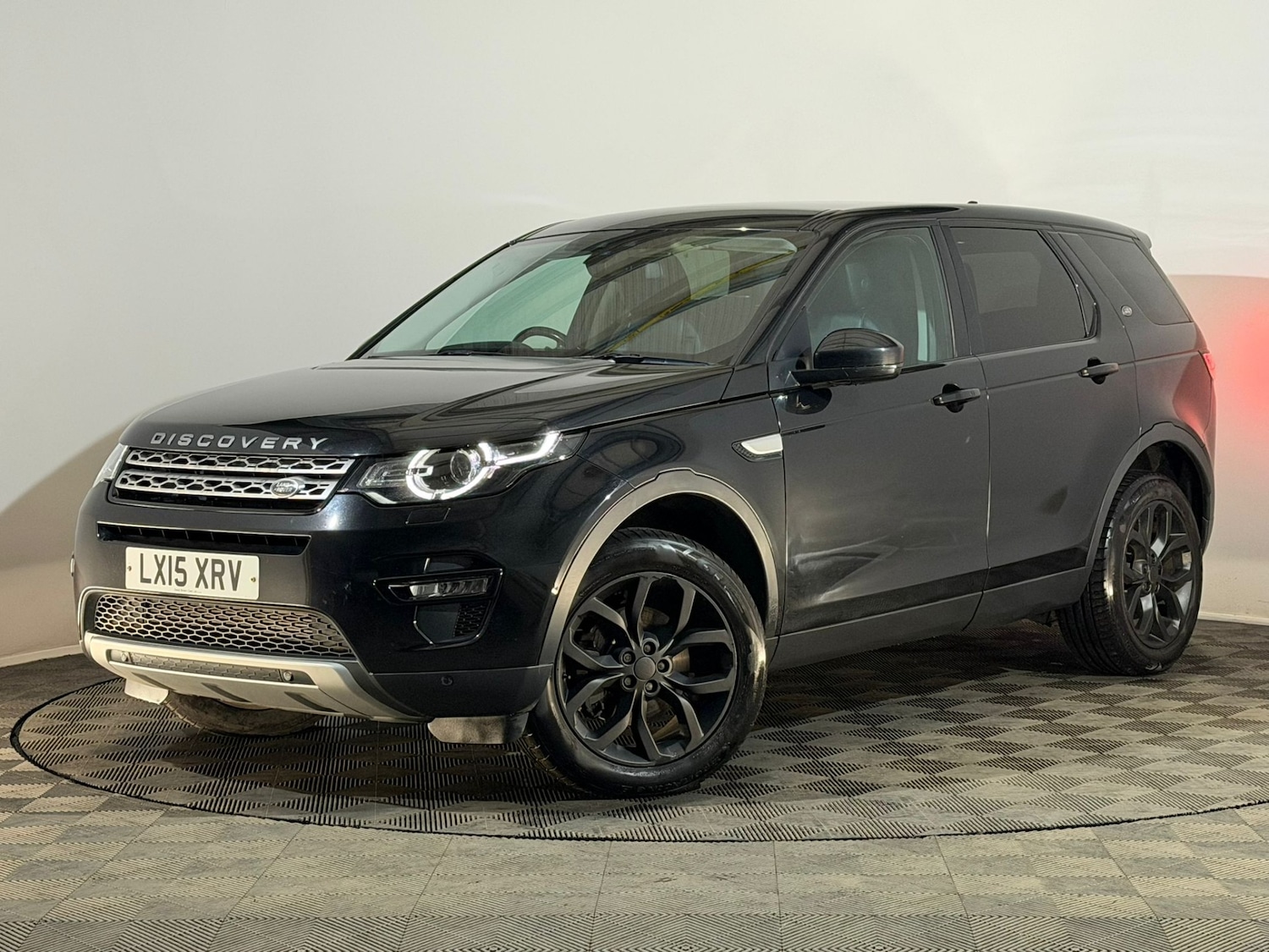 Used Land Rover Discovery Sport 2015 for sale - 78120845: Photo 3