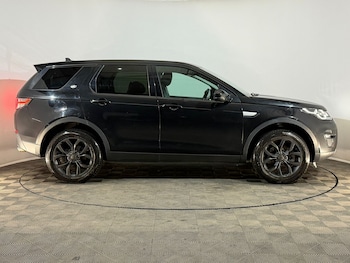 Used Land Rover Discovery Sport 2015 for sale - 78120845: Photo