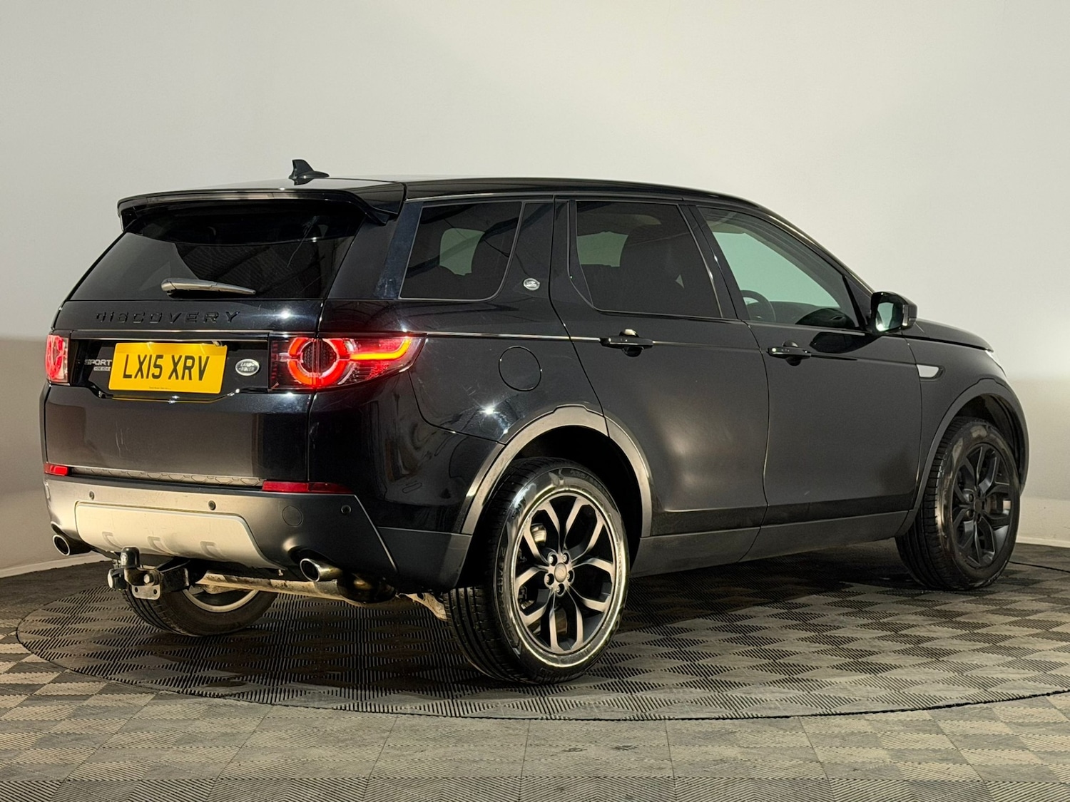 Used Land Rover Discovery Sport 2015 for sale - 78120845: Photo 6