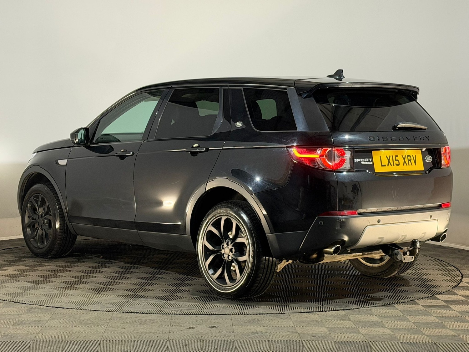 Used Land Rover Discovery Sport 2015 for sale - 78120845: Photo 9