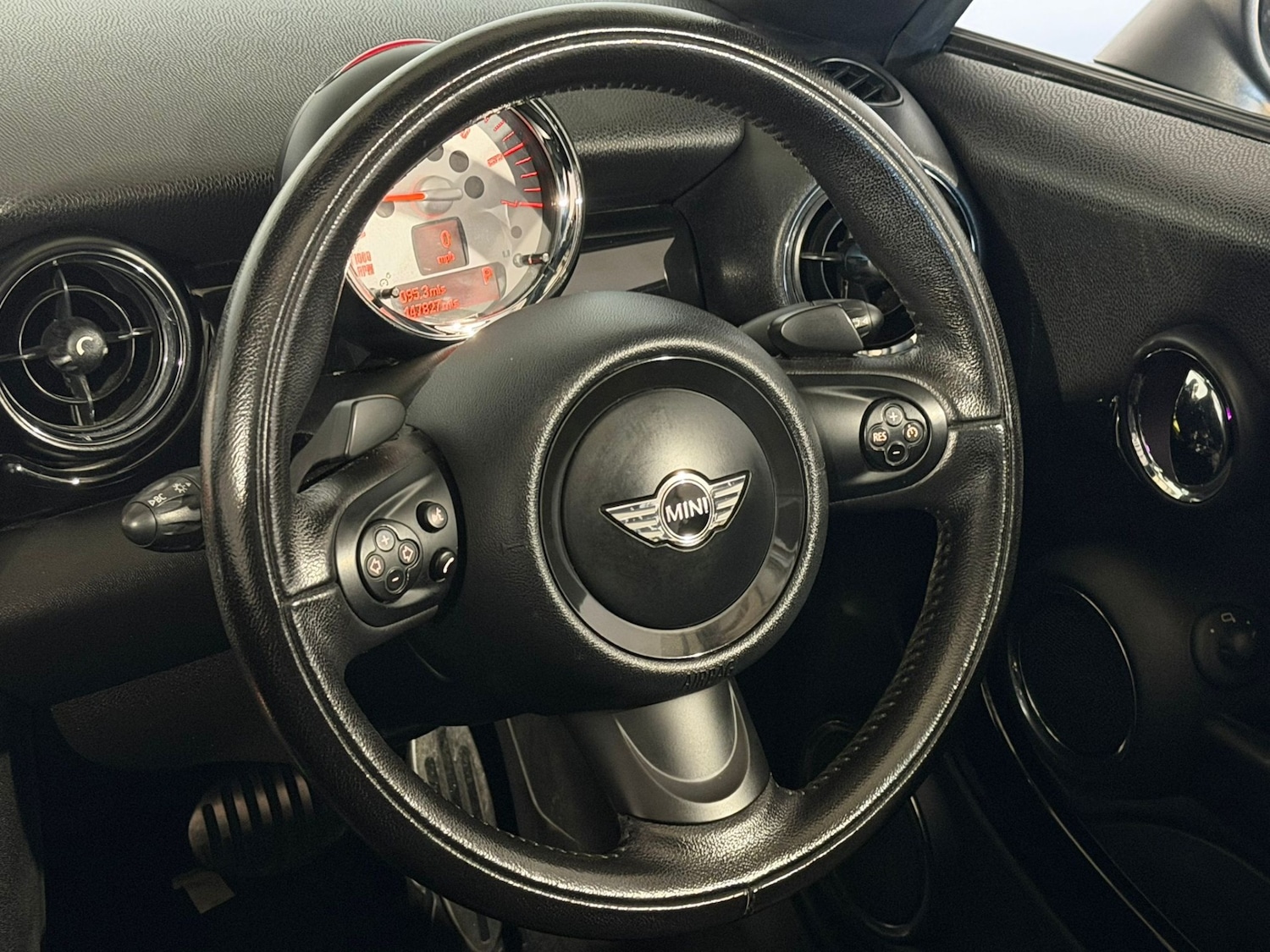 Used MINI Roadster 2012 for sale - 77959854: Photo 21