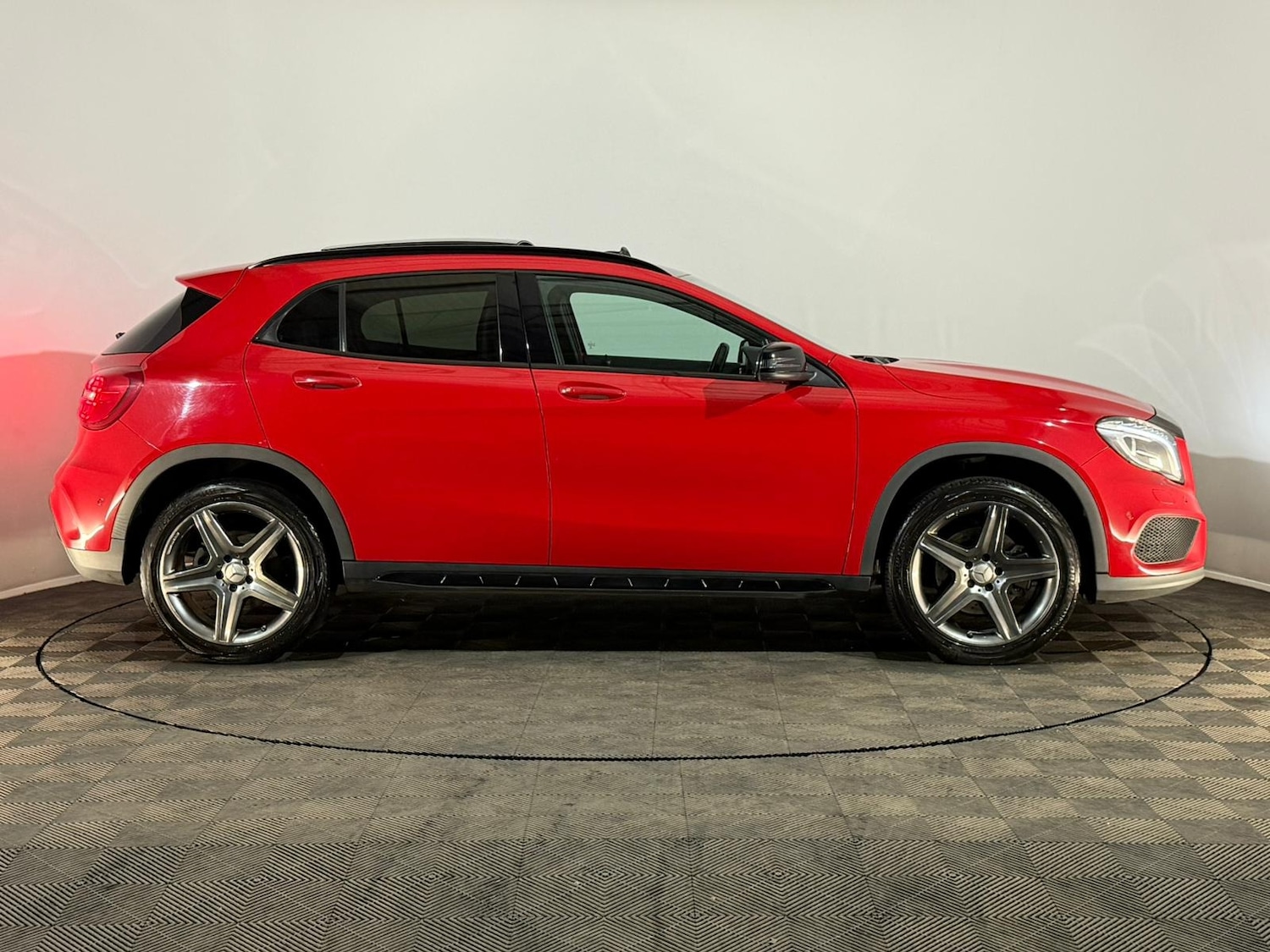 Used Mercedes-Benz GLA 2015 for sale - 78011390: Photo 4