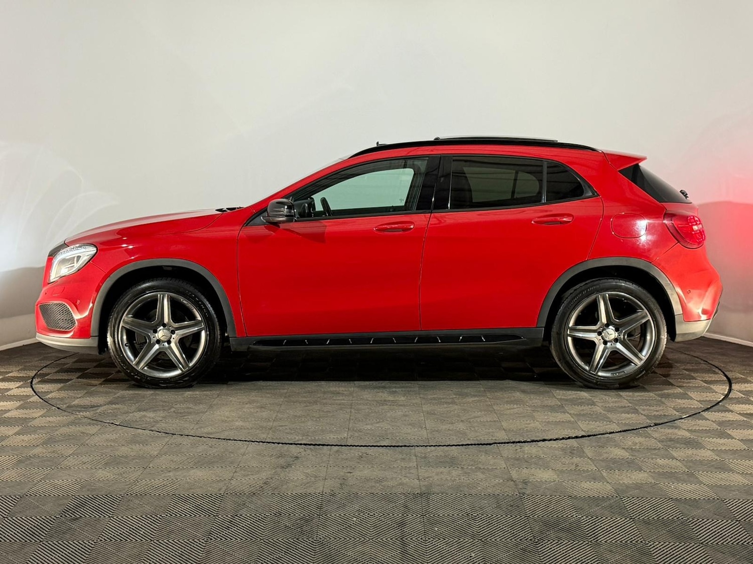 Used Mercedes-Benz GLA 2015 for sale - 78011390: Photo 5