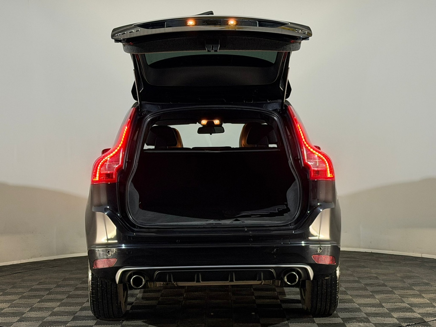 Used Volvo XC60 2013 for sale - 77627034: Photo 8