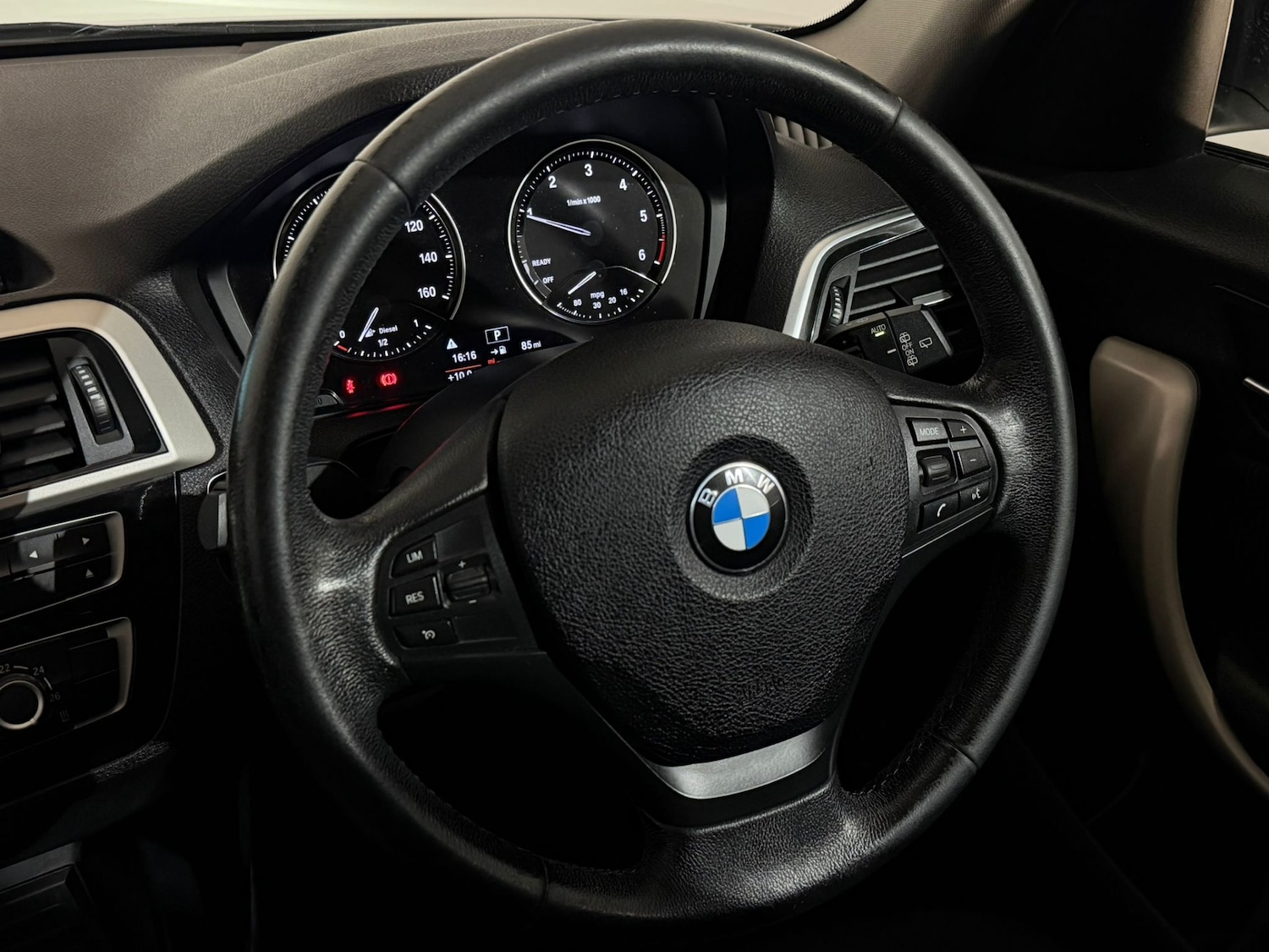 Used BMW 1 Series 2018 for sale - 77834072: Photo 13