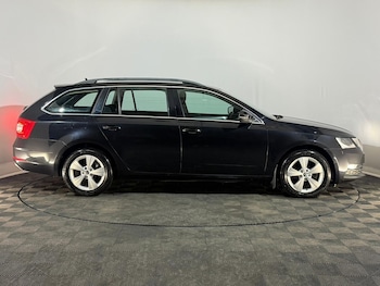 Used Skoda Octavia 2017 for sale - 77312755: Photo