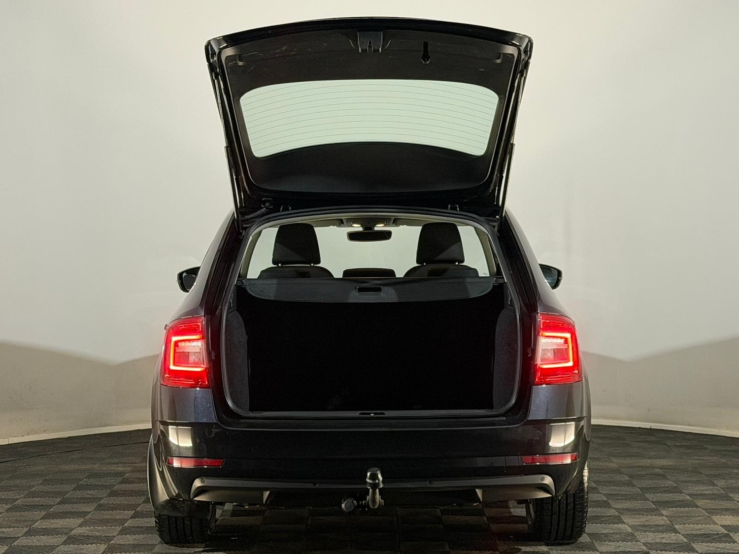 Used Skoda Octavia 2017 for sale - 77312755: Photo 8