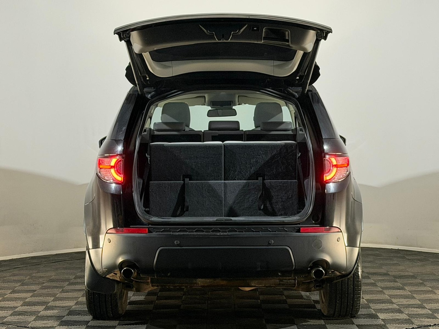 Used Land Rover Discovery Sport 2015 for sale - 76518655: Photo 8