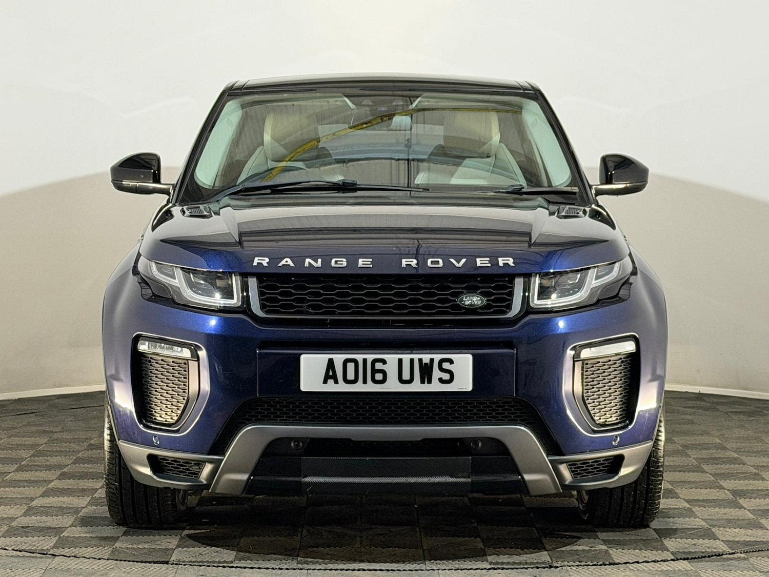 Used Land Rover Range Rover Evoque 2016 for sale - 76672515: Photo 2