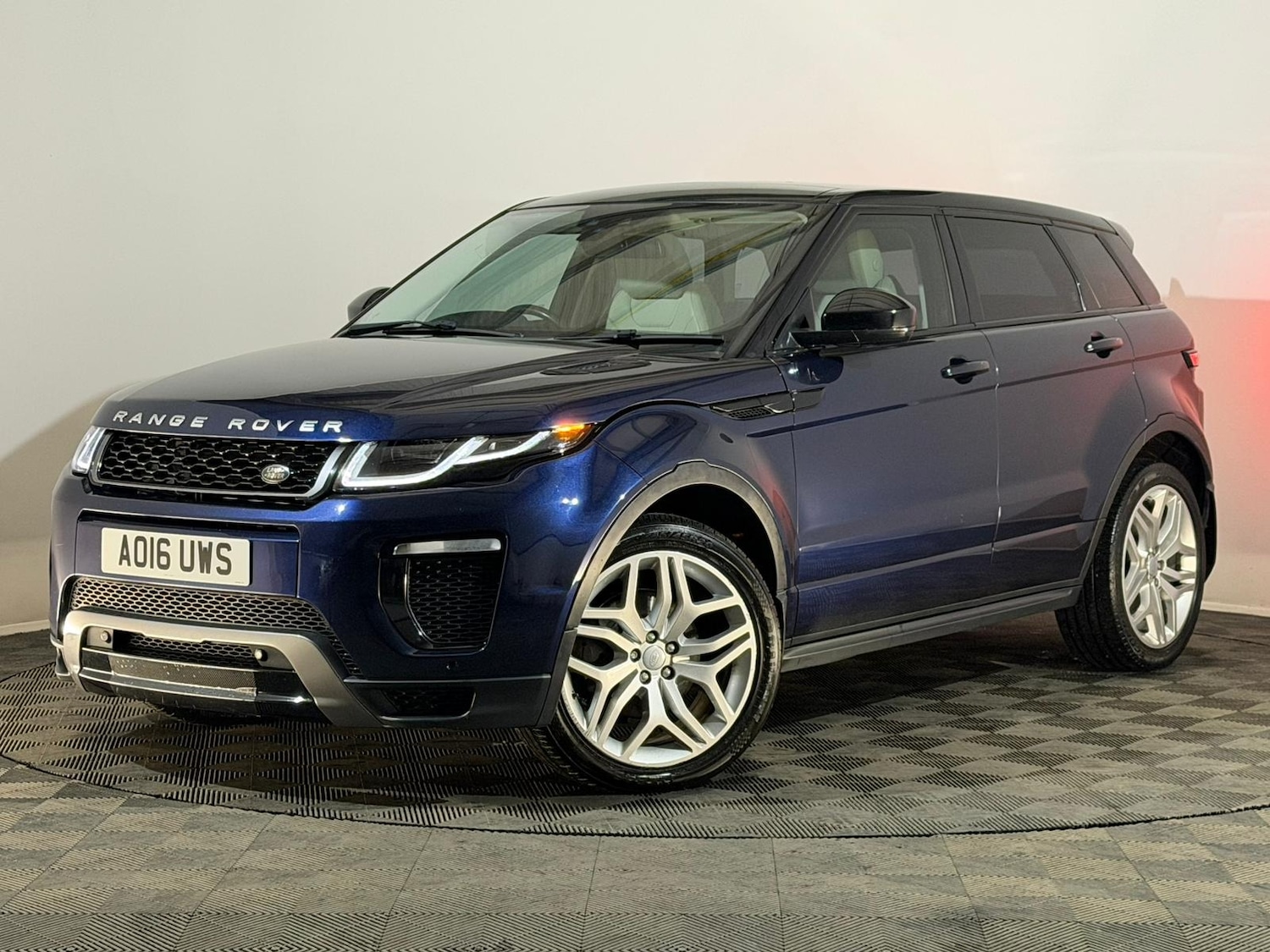 Used Land Rover Range Rover Evoque 2016 for sale - 76672515: Photo 3