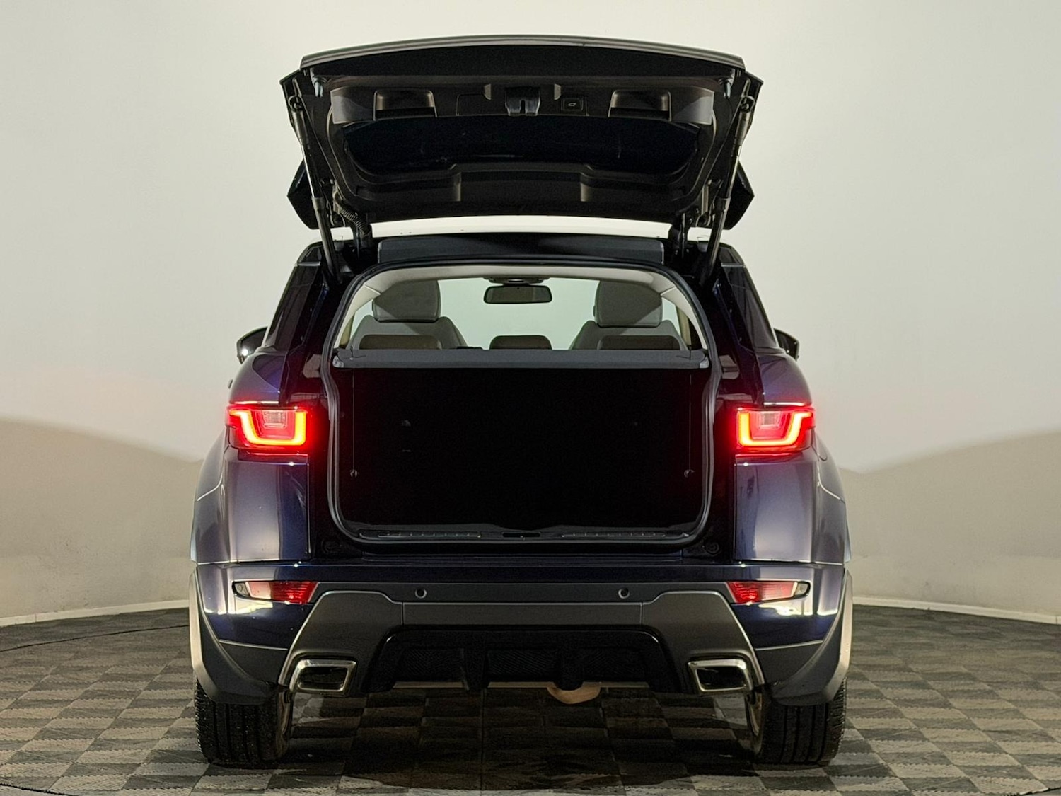 Used Land Rover Range Rover Evoque 2016 for sale - 76672515: Photo 8