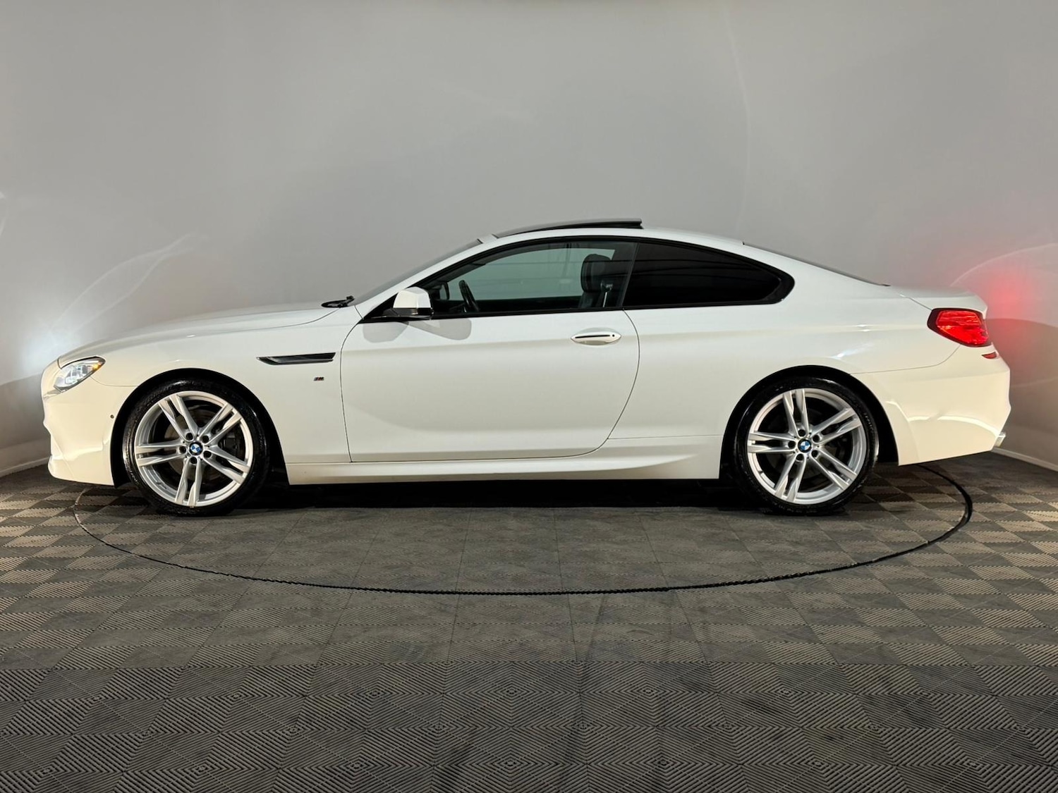 Used BMW 6 Series 2014 for sale - 77091942: Photo 5