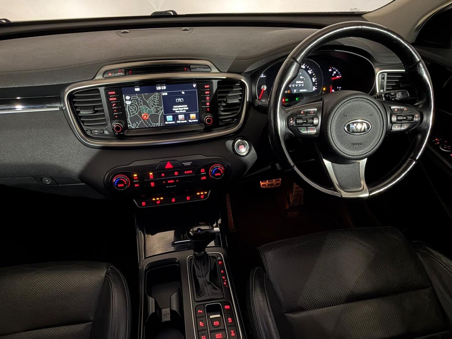 Used Kia Sorento 2015 for sale - 77590336: Photo 8