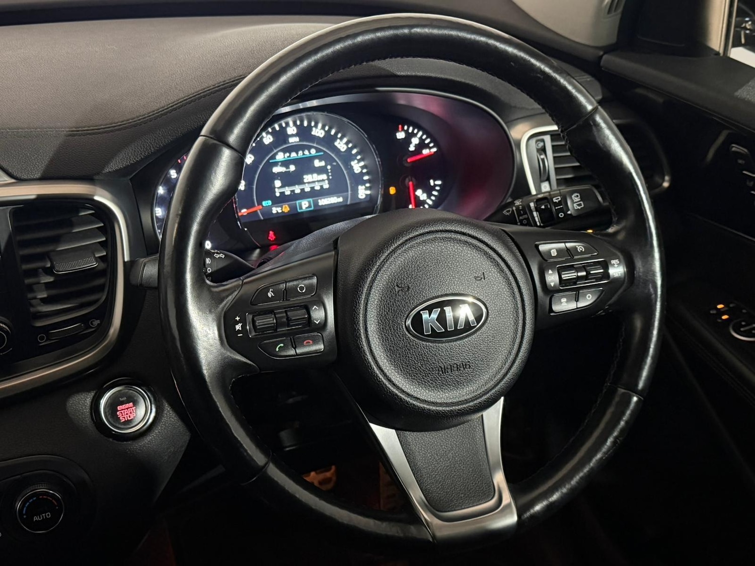 Used Kia Sorento 2015 for sale - 77590336: Photo 9