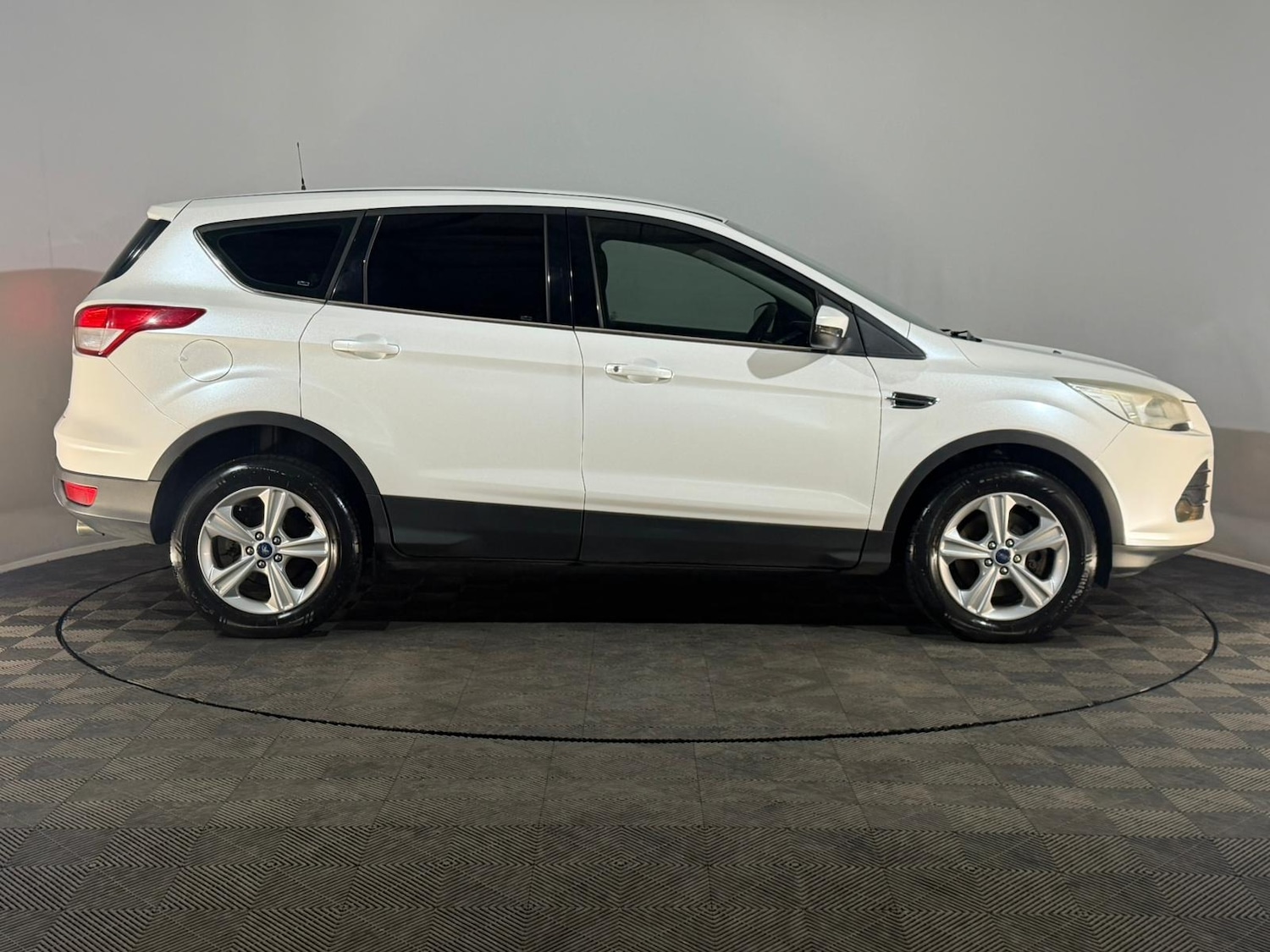 Used Ford Kuga 2013 for sale - 77413495: Photo 4