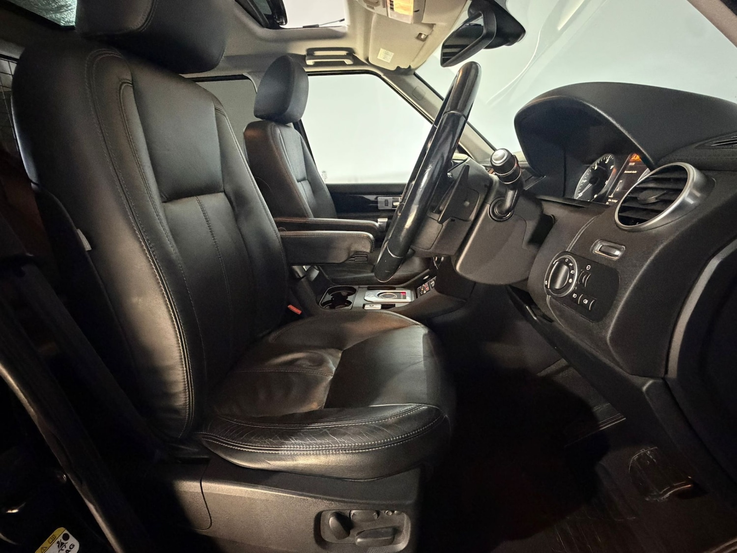 Used Land Rover Discovery 2013 for sale - 77634433: Photo 16