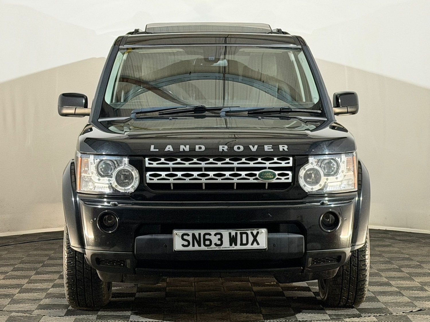 Used Land Rover Discovery 2013 for sale - 77634433: Photo 2