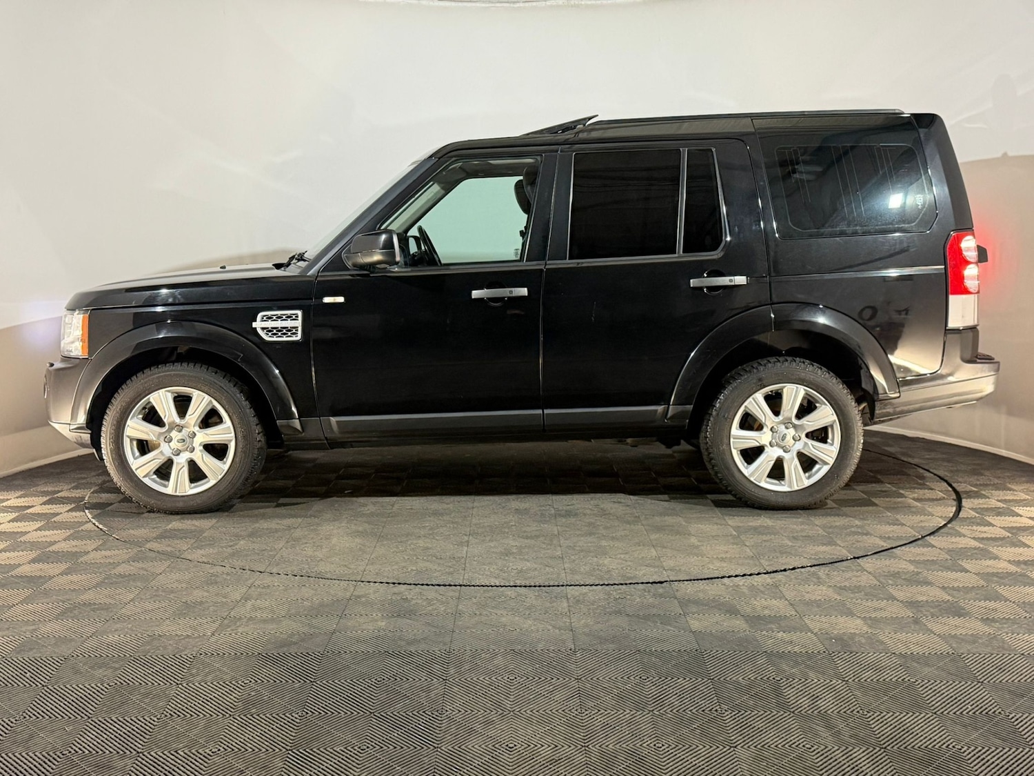 Used Land Rover Discovery 2013 for sale - 77634433: Photo 5