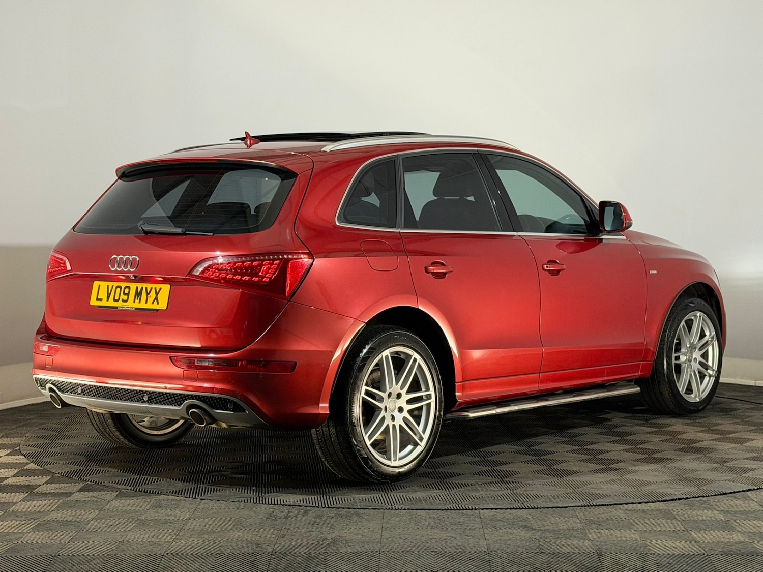Used Audi Q5 2009 for sale - 76437153: Photo 6