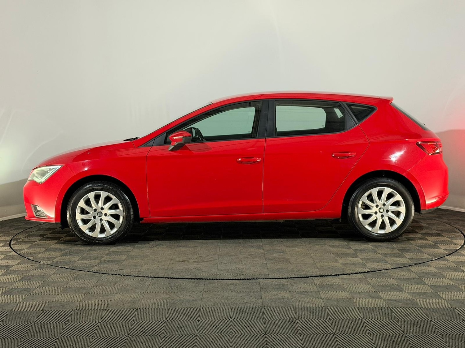 Used SEAT Leon 2014 for sale - 76246296: Photo 5