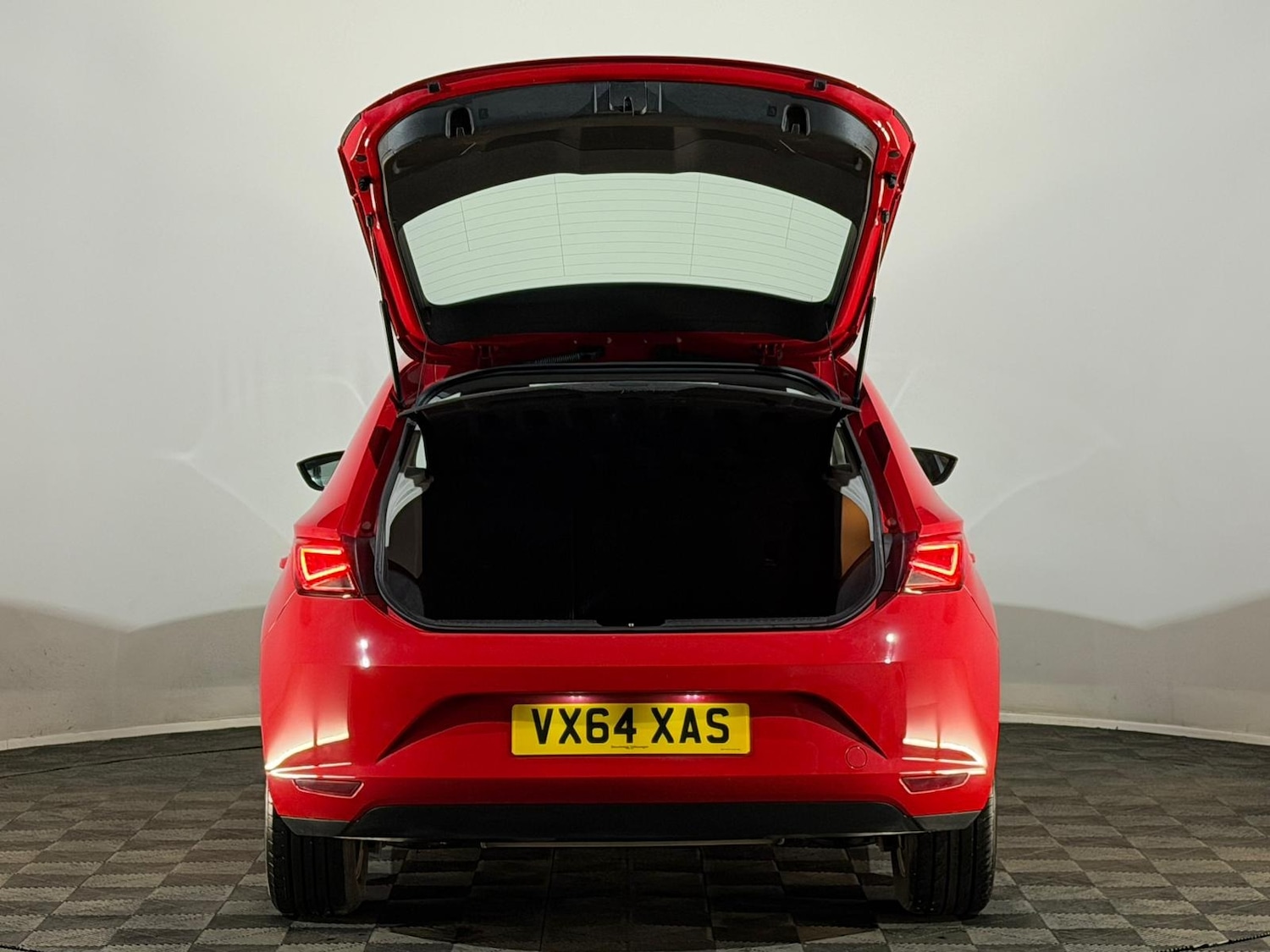 Used SEAT Leon 2014 for sale - 76246296: Photo 8