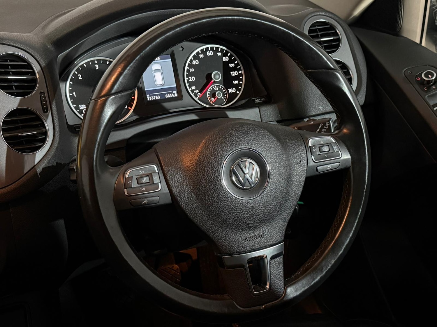 Used Volkswagen Tiguan 2012 for sale - 76419931: Photo 12