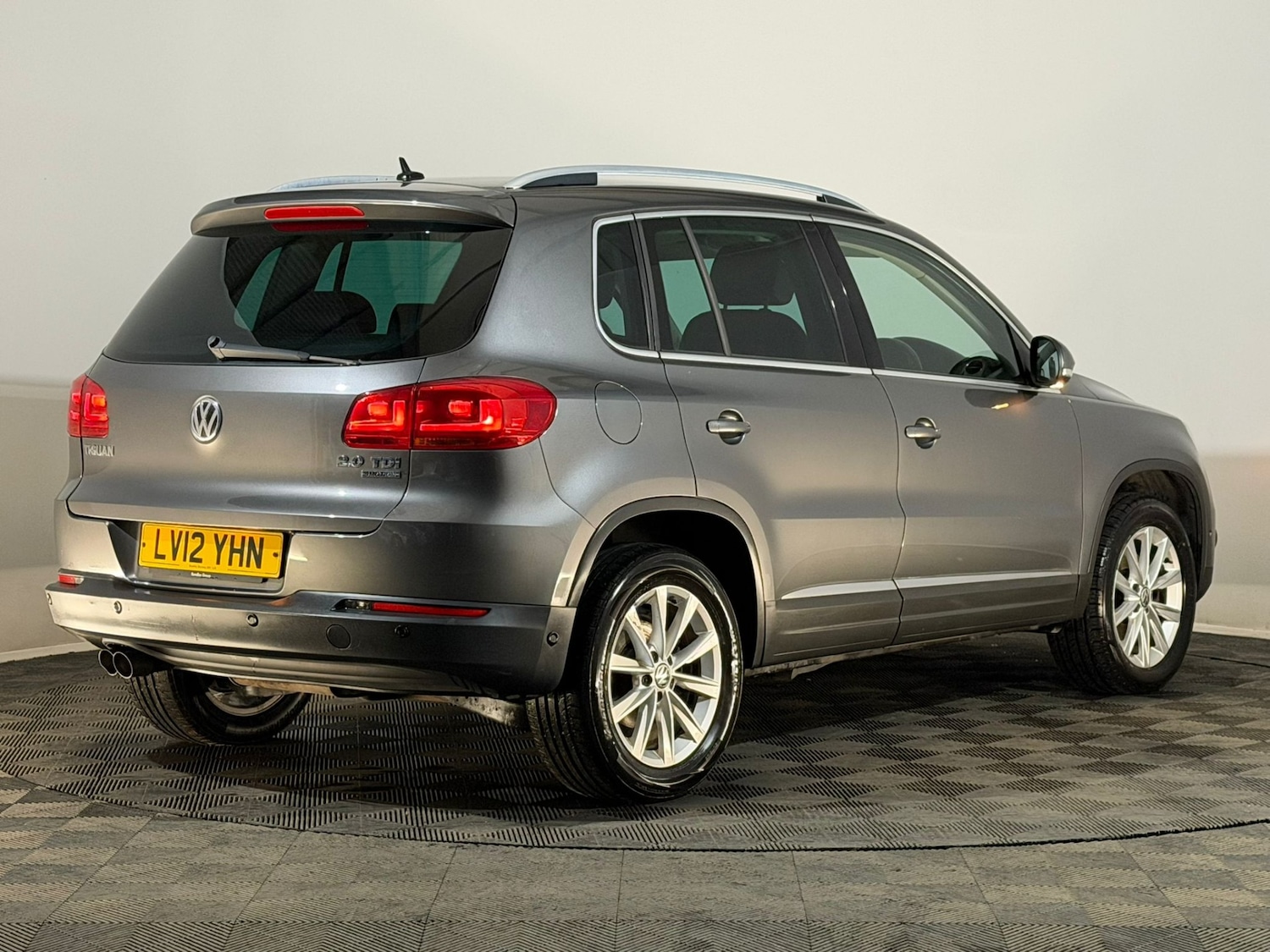 Used Volkswagen Tiguan 2012 for sale - 76419931: Photo 6