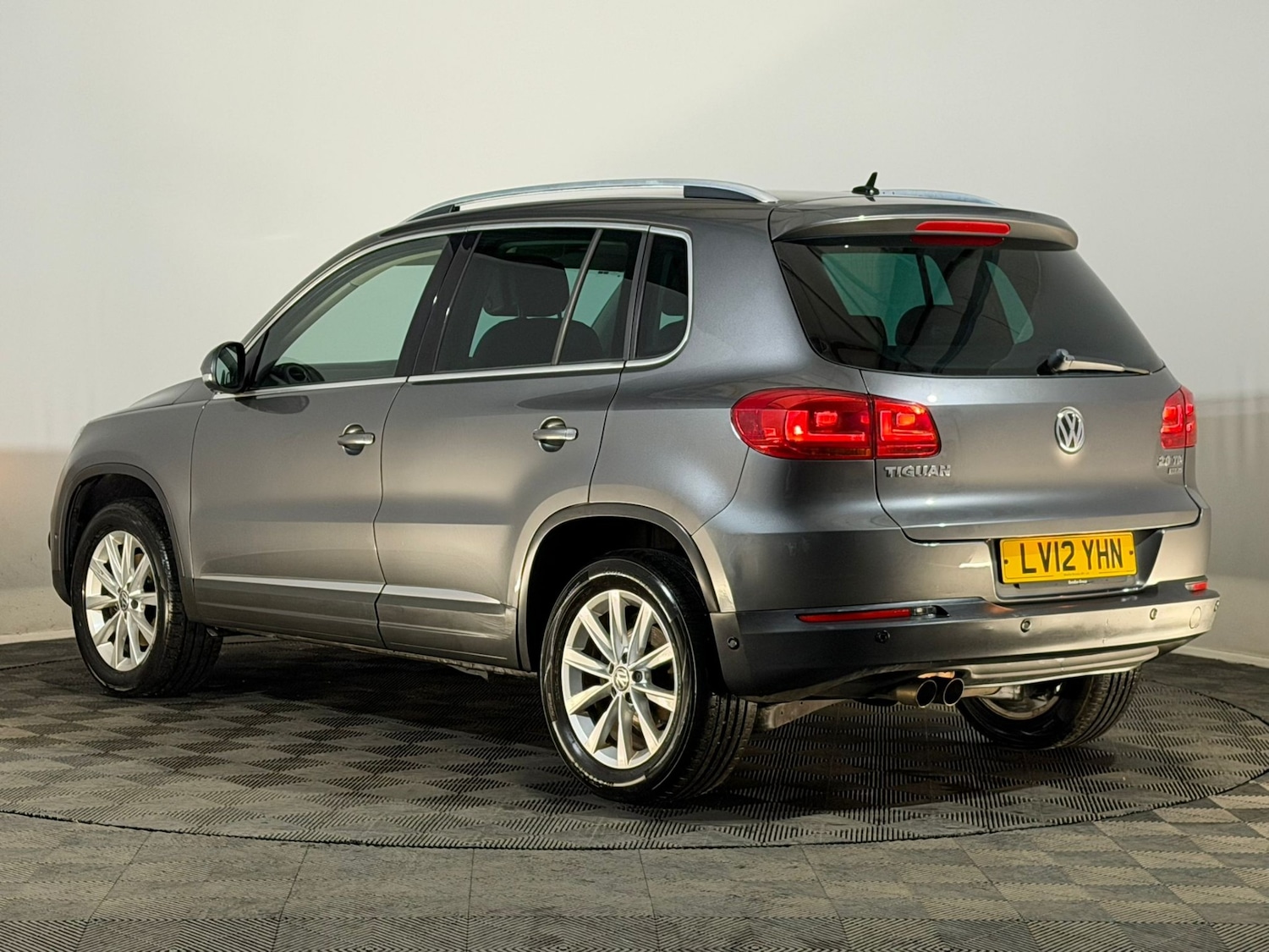 Used Volkswagen Tiguan 2012 for sale - 76419931: Photo 9