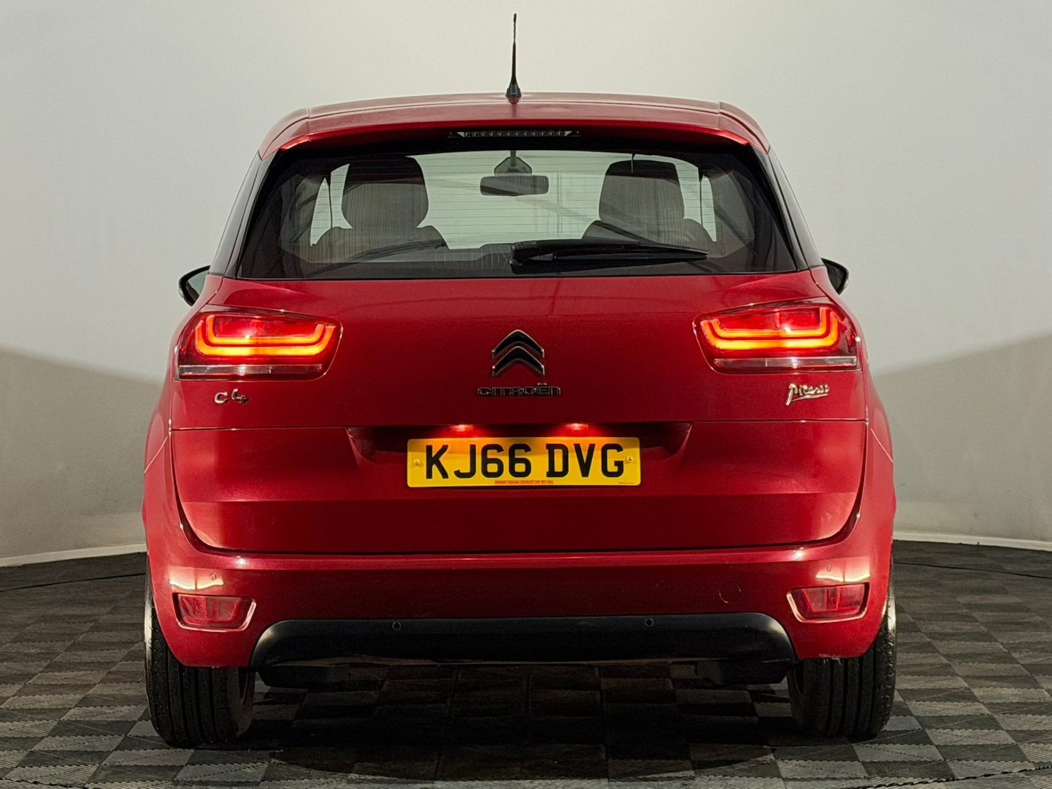 Used Citroen C4 Picasso 2017 for sale - 77360012: Photo 7