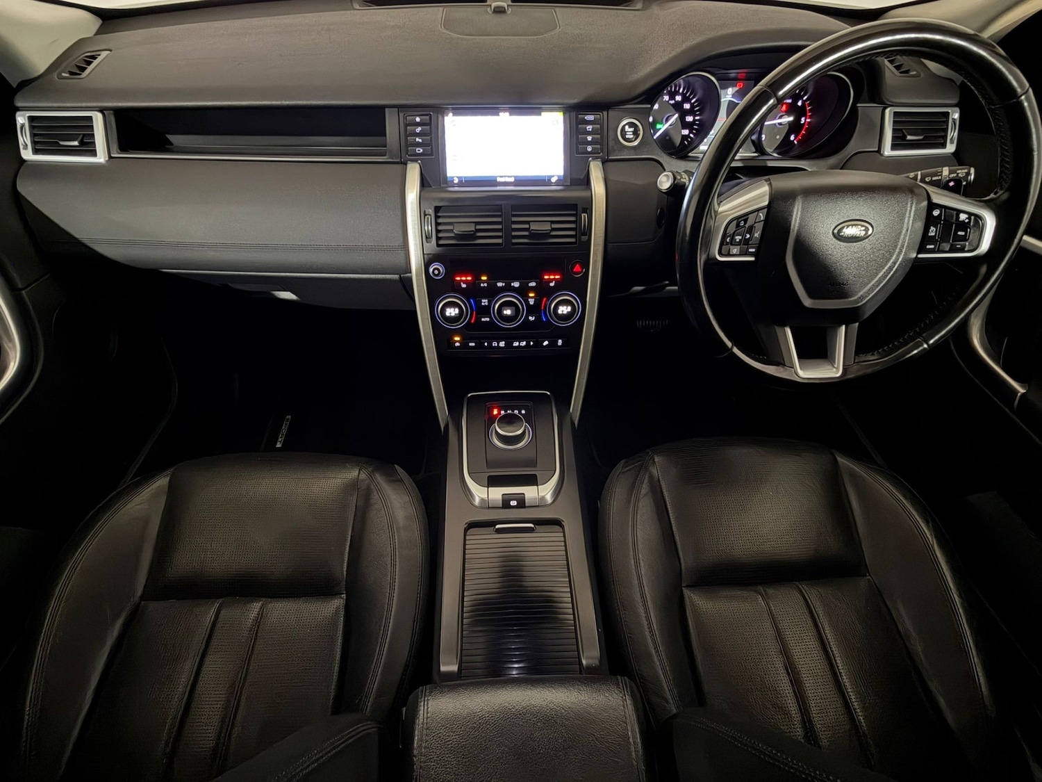 Used Land Rover Discovery Sport 2016 for sale - 76170845: Photo 12