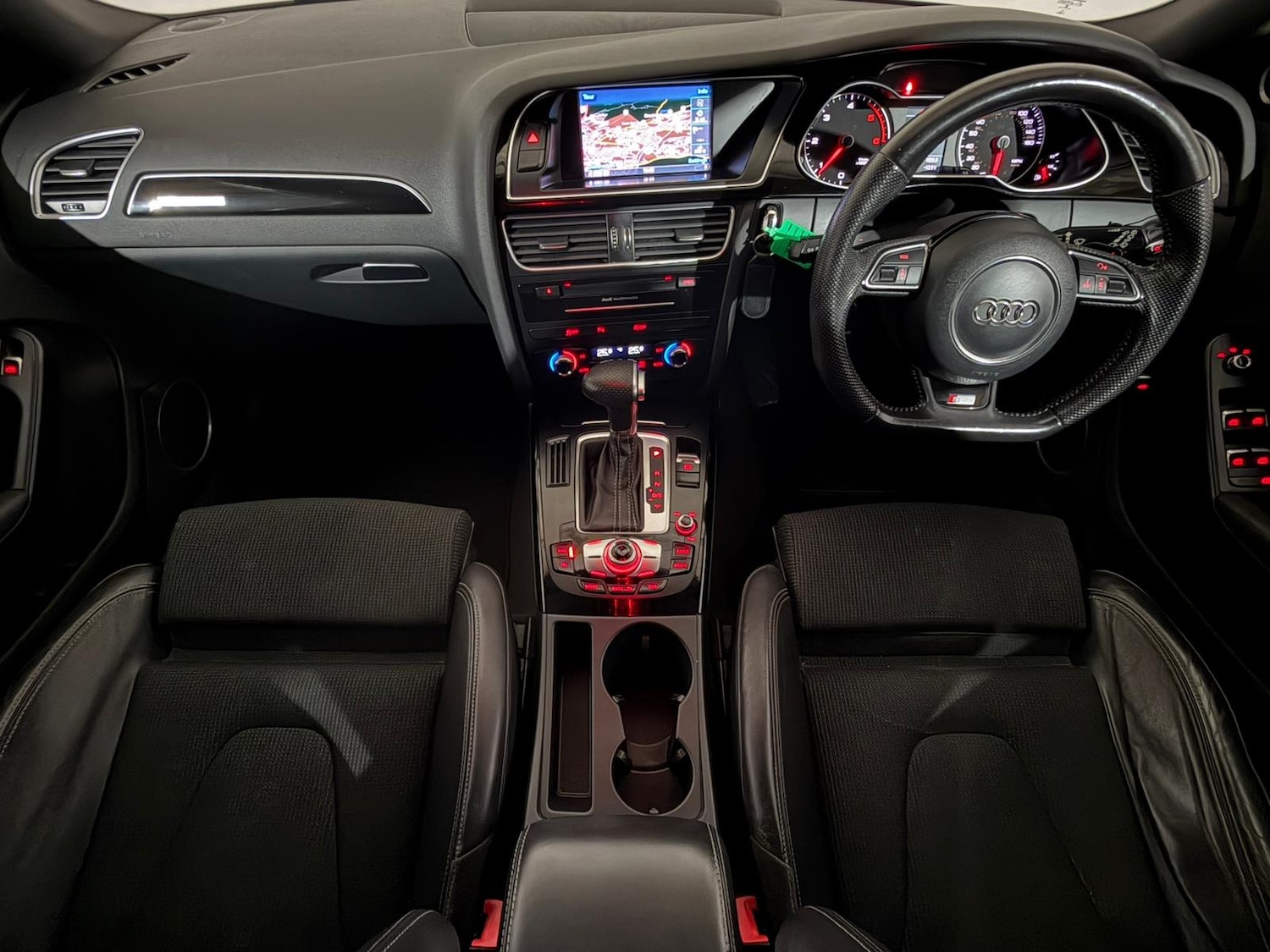 Used Audi A4 2014 for sale - 76445112: Photo 11