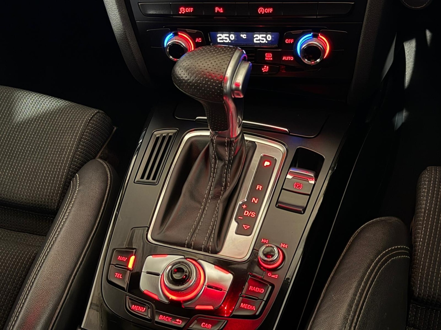 Used Audi A4 2014 for sale - 76445112: Photo 15